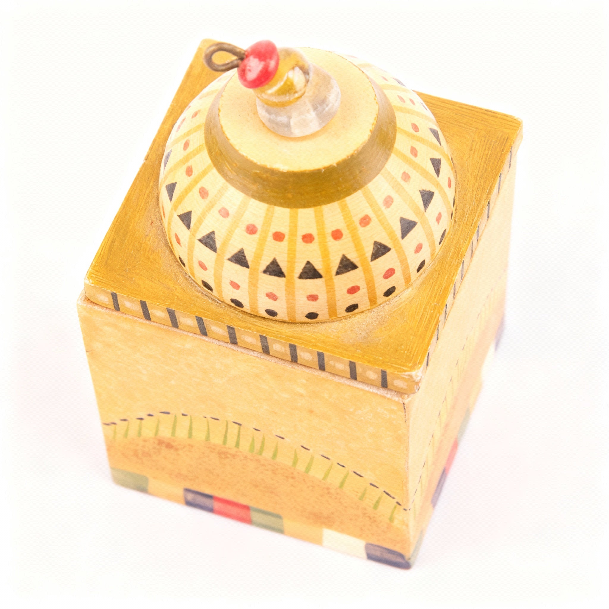 Idée Art Exclusive. Wooden Box with Dome-Shaped Lid. Small Size
