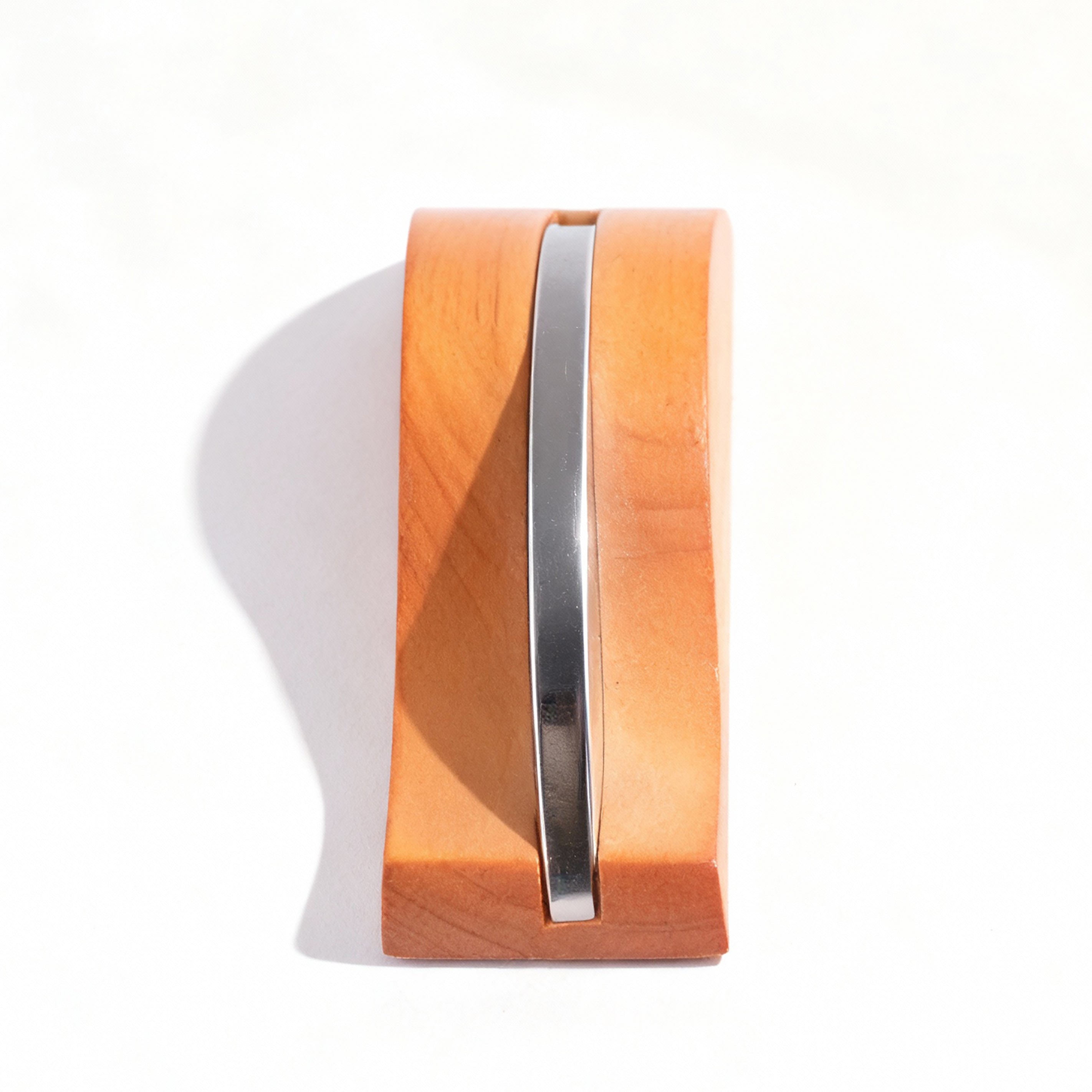 Idée Art Exclusive. Wooden Card Holder. Small Size