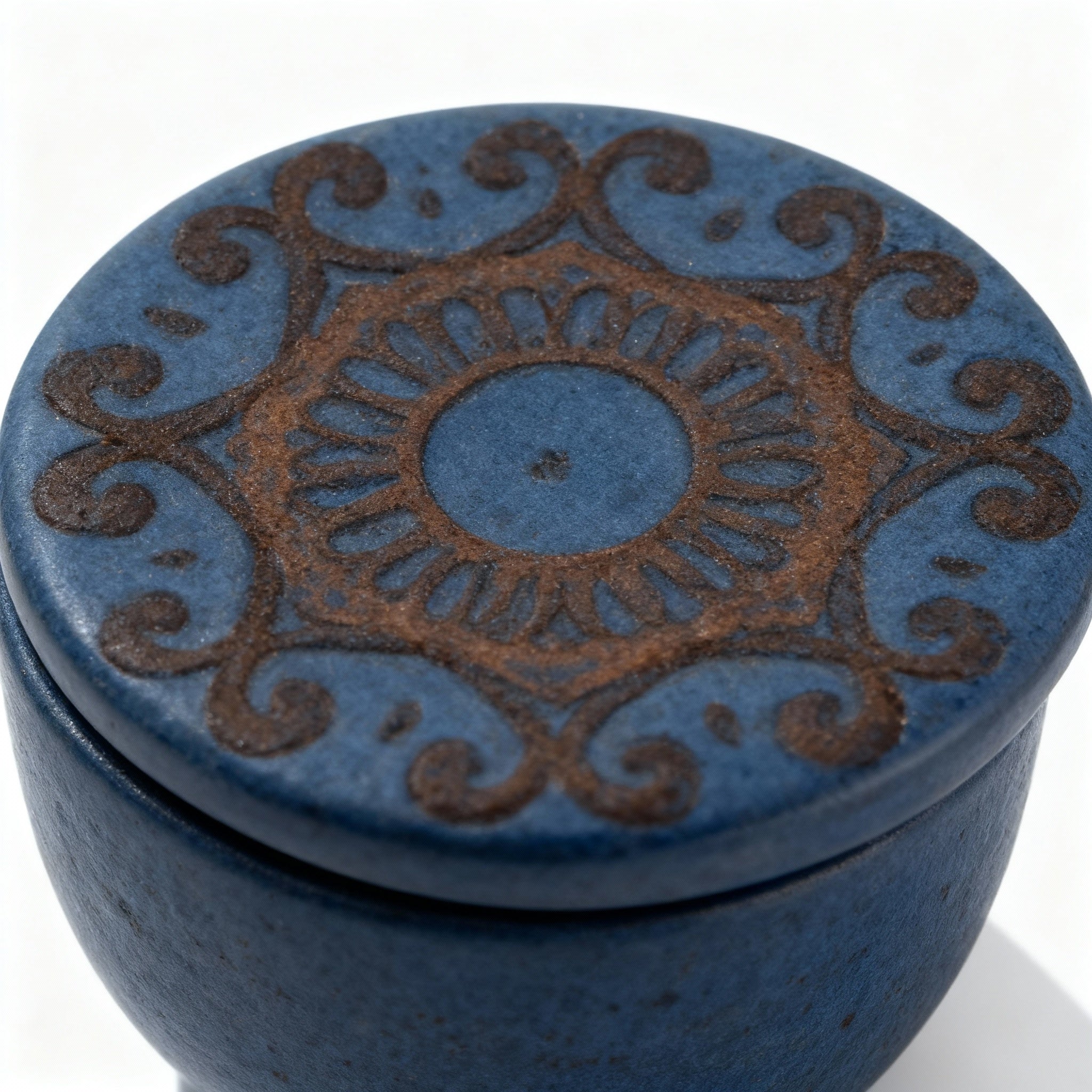 Idée Art Exclusive. Blue Porcelain Box. Small Size