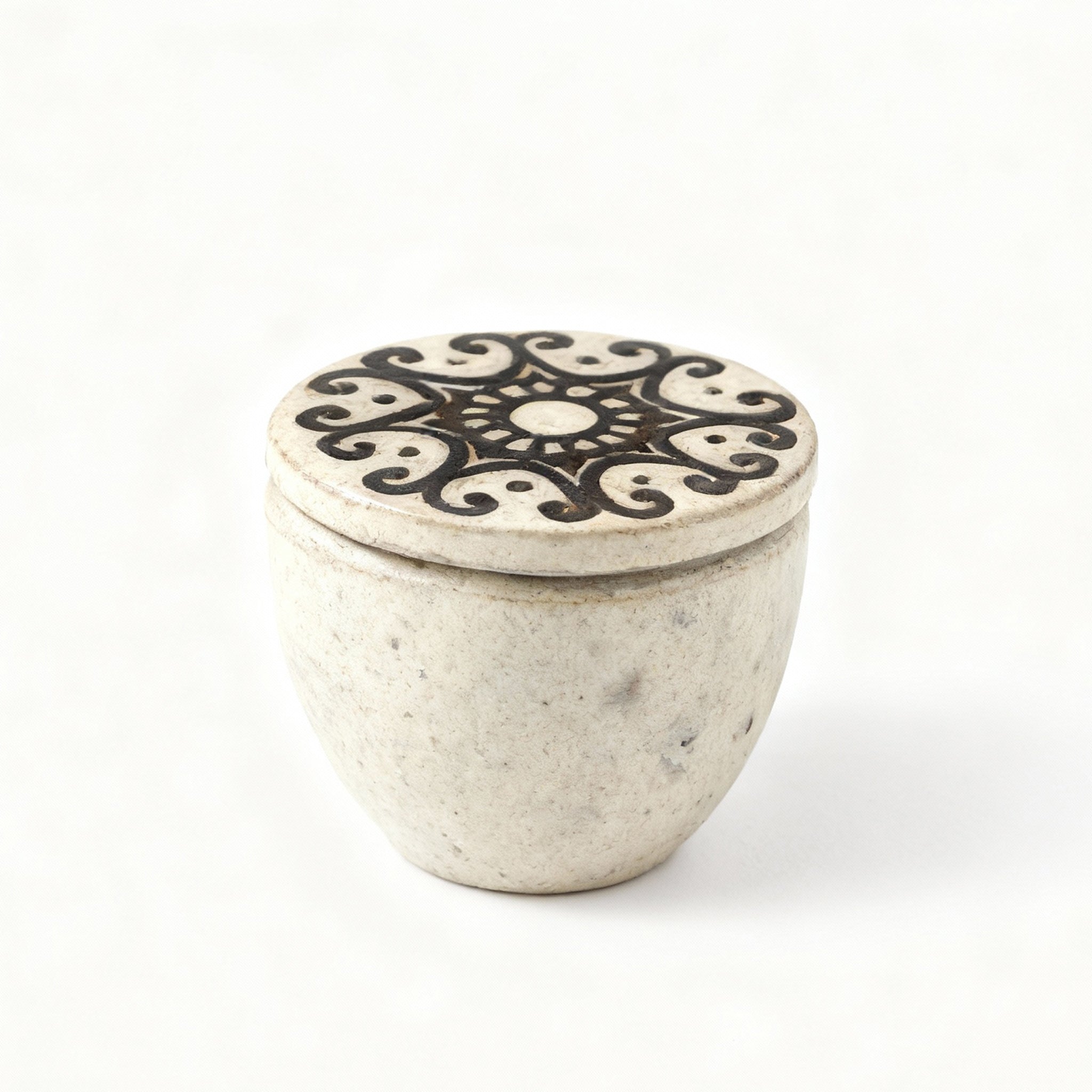 Idée Art Exclusive. Beige Porcelain Box. Small Size
