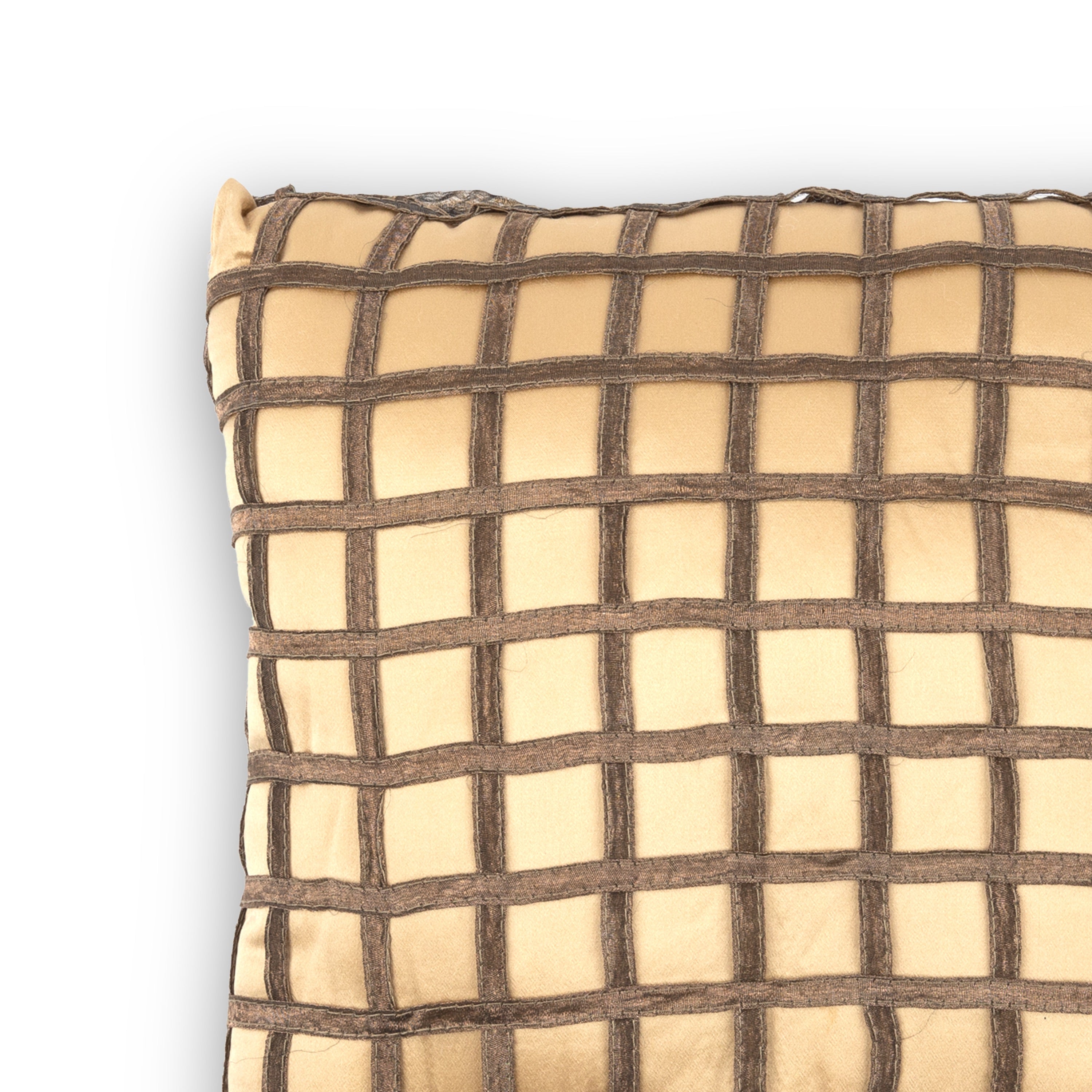 Idée Art Exclusive. Handmade Checkered Pattern Cushion. Medium Size