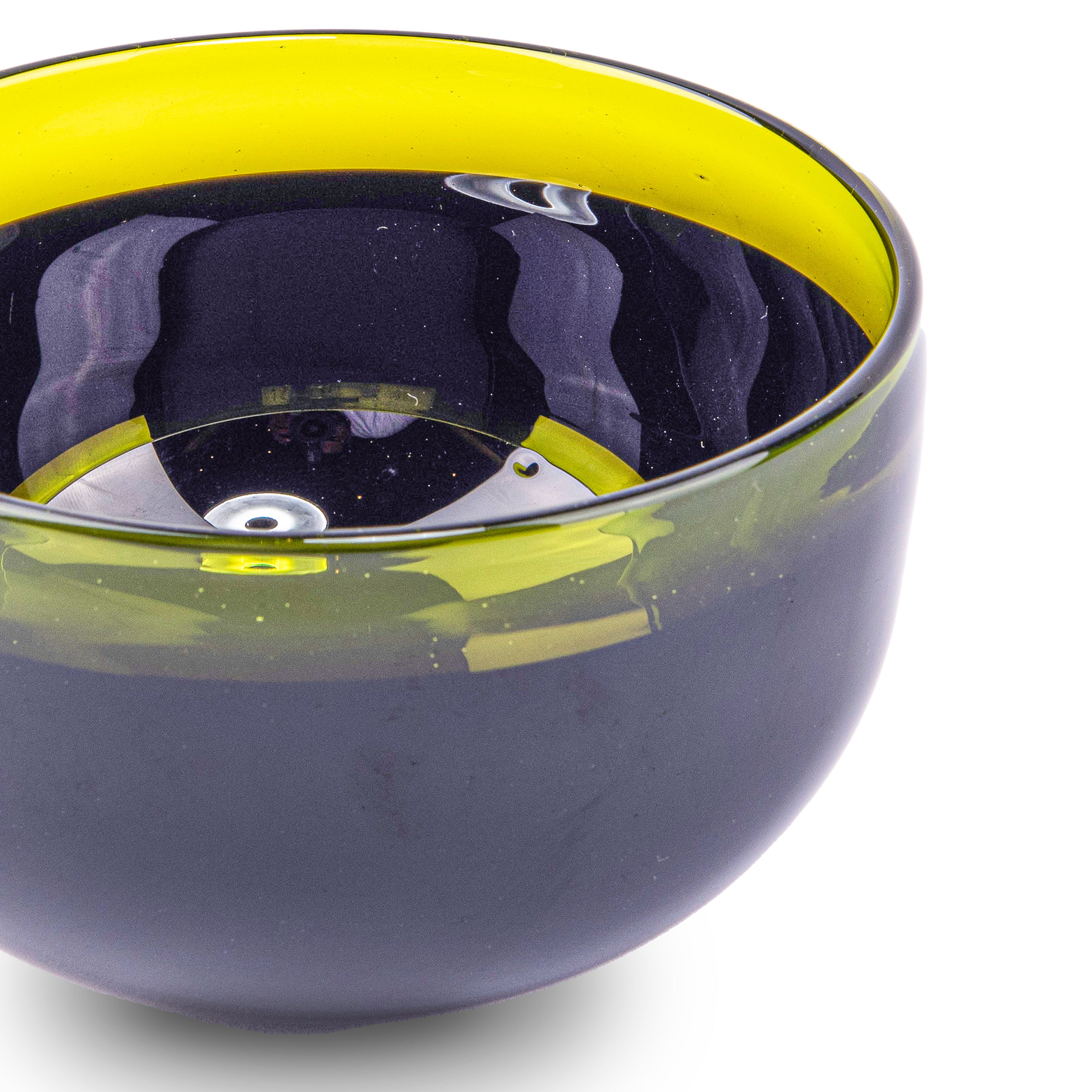 Idée Art Exclusive. Green Glass Decorative Bowl. Small Size