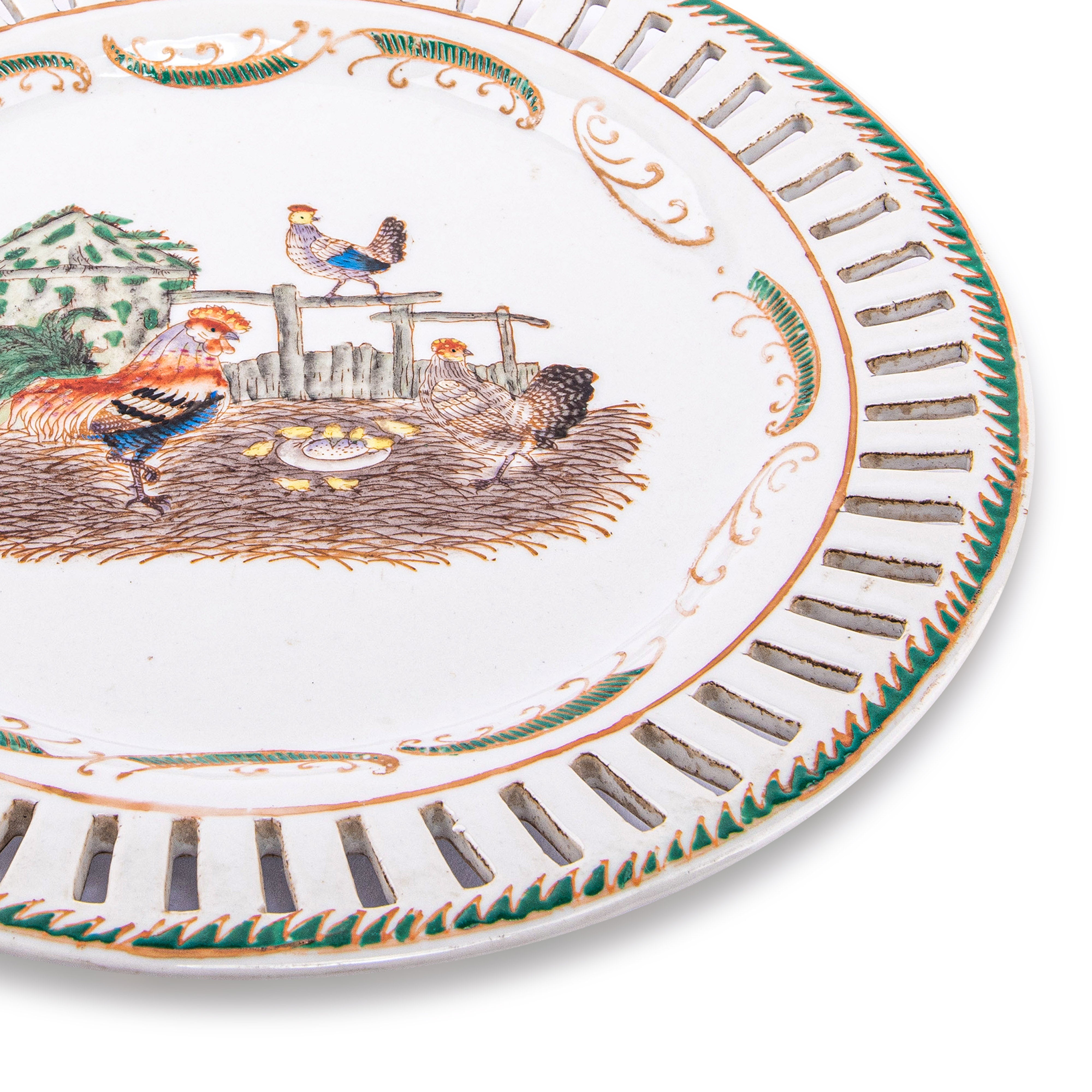 Idée Art Exclusive. Porcelain Decorative Plate with Eggs Illustration. Medium Size