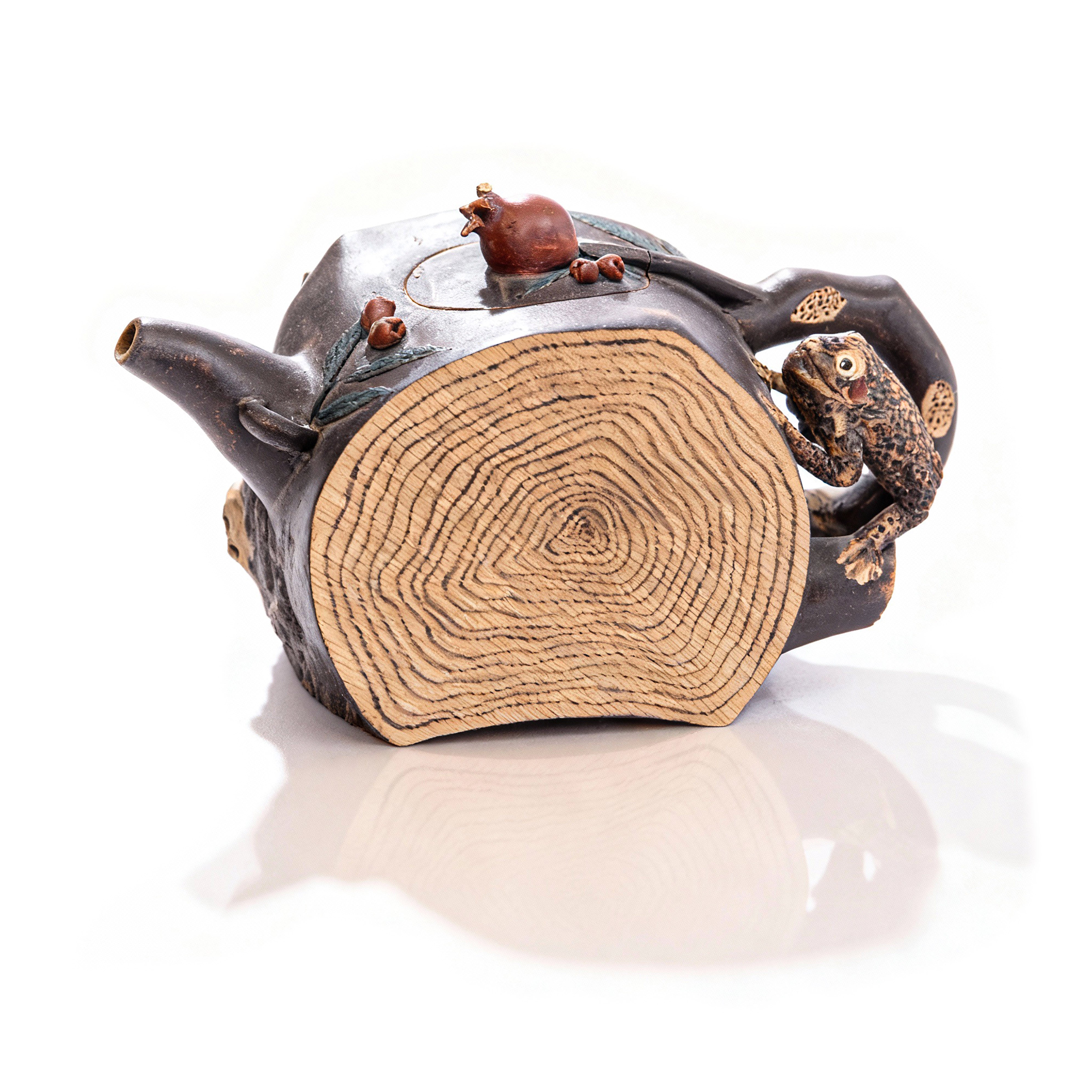 Idée Art Exclusive. Teapot Figurine Shaped in a Tree Stump. Medium Size