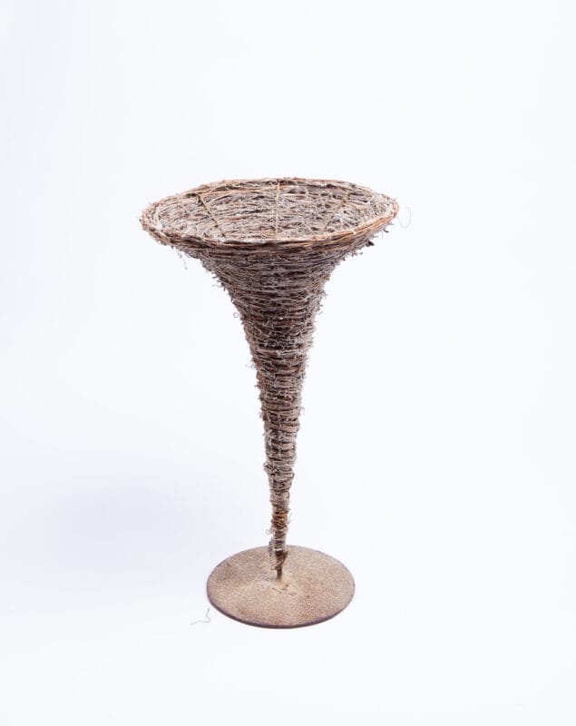 Idée Art Exclusive. Twig Vase With Metal Base.