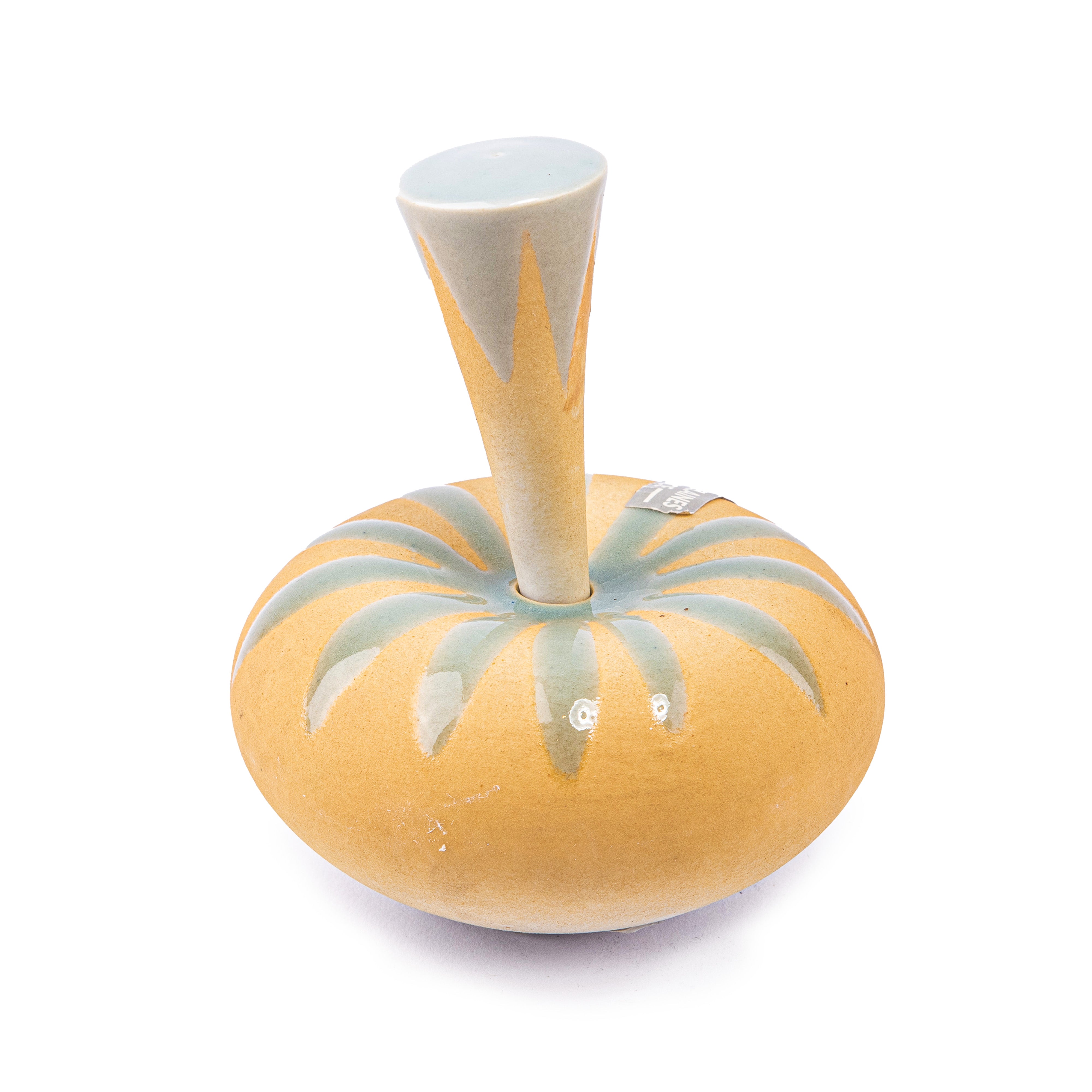 Idée Art Exclusive. Porcelain Perfume Bottle Vintage Design. 125 ml