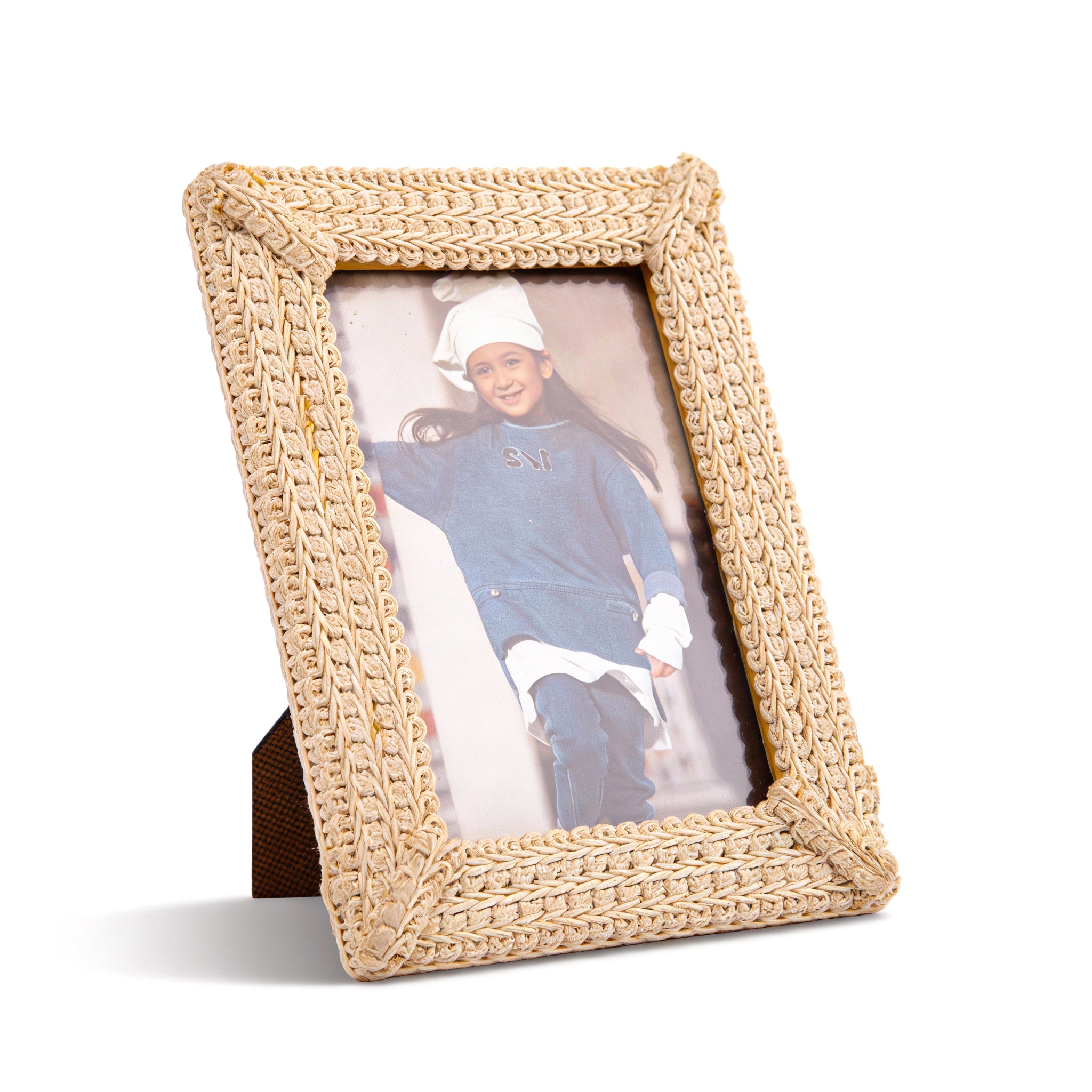 Idée Art Exclusive. Crochet Picture Frame. Medium Size