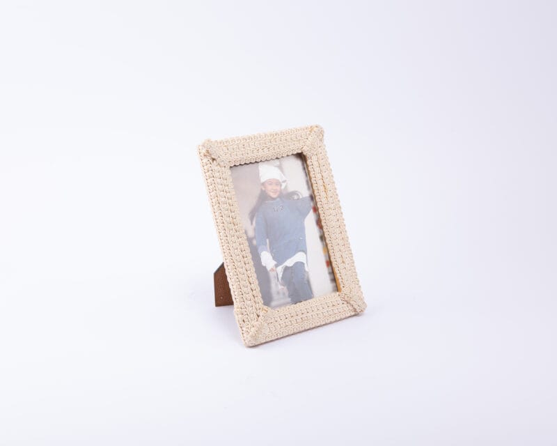 Idée Art Exclusive. Crochet Picture Frame. Medium Size