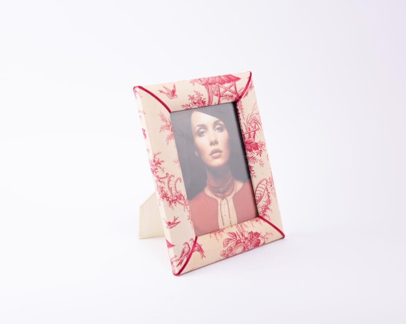 Idée Art Exclusive. Red Fabric Picture Frame. Medium Size