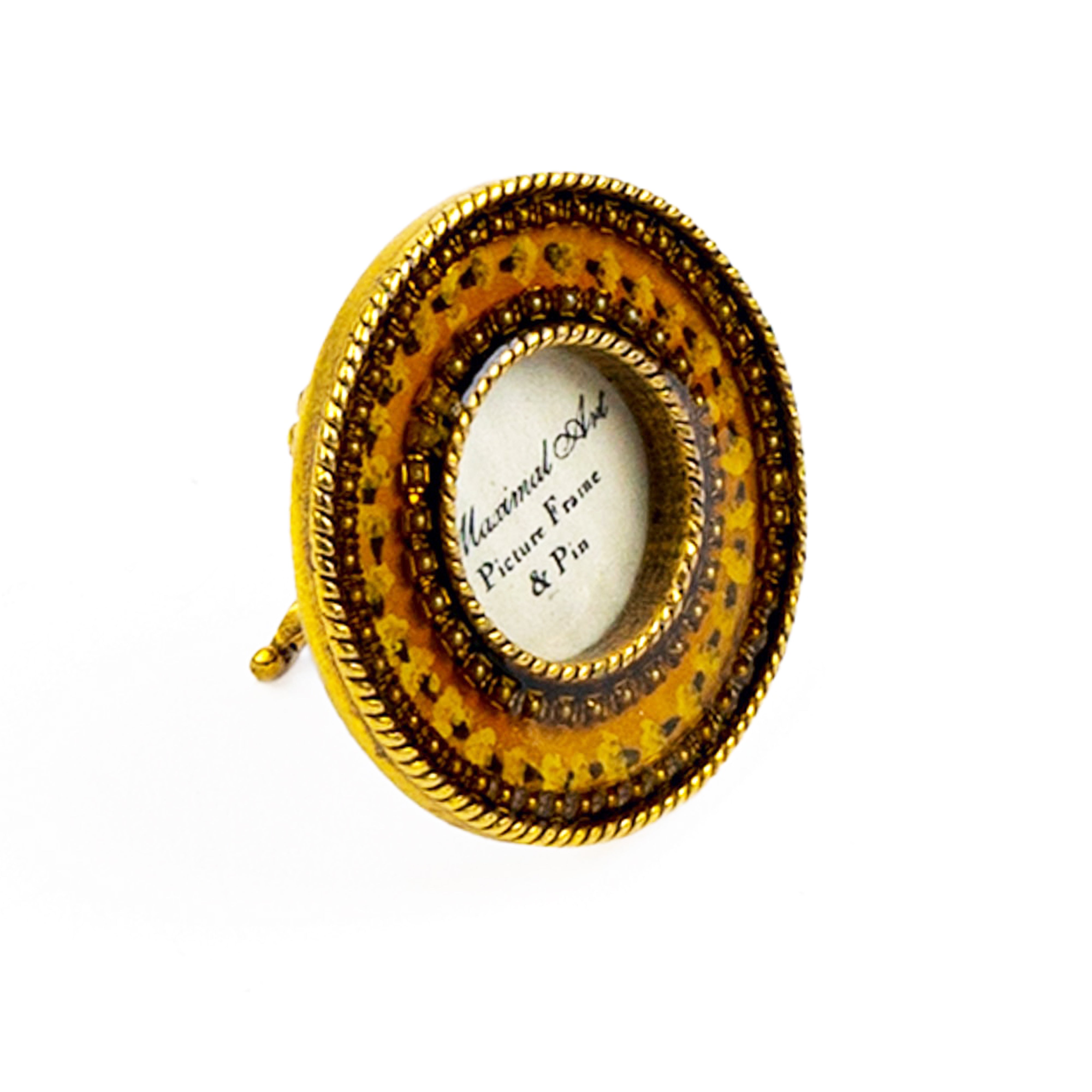 Idée Art Exclusive. Round Photo Frame Studded with Stones. Small Size