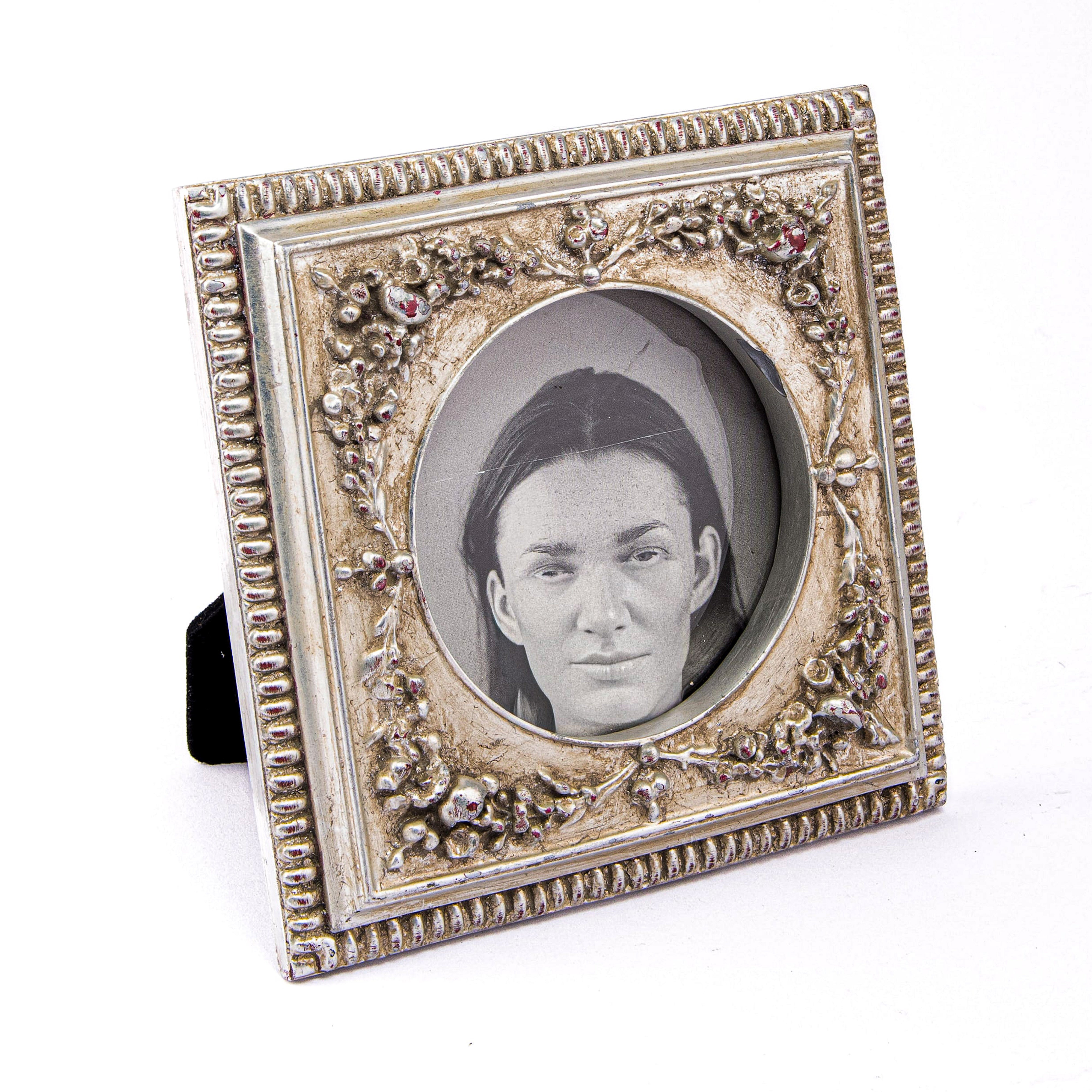 Idée Art Exclusive. Silver Wooden Picture Frame. Medium Size