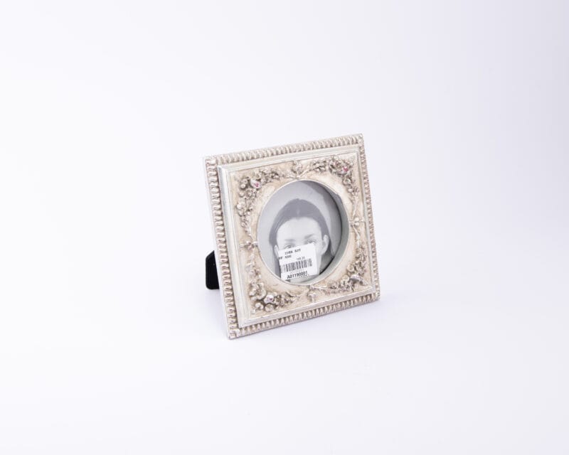 Idée Art Exclusive. Silver Wooden Picture Frame. Medium Size