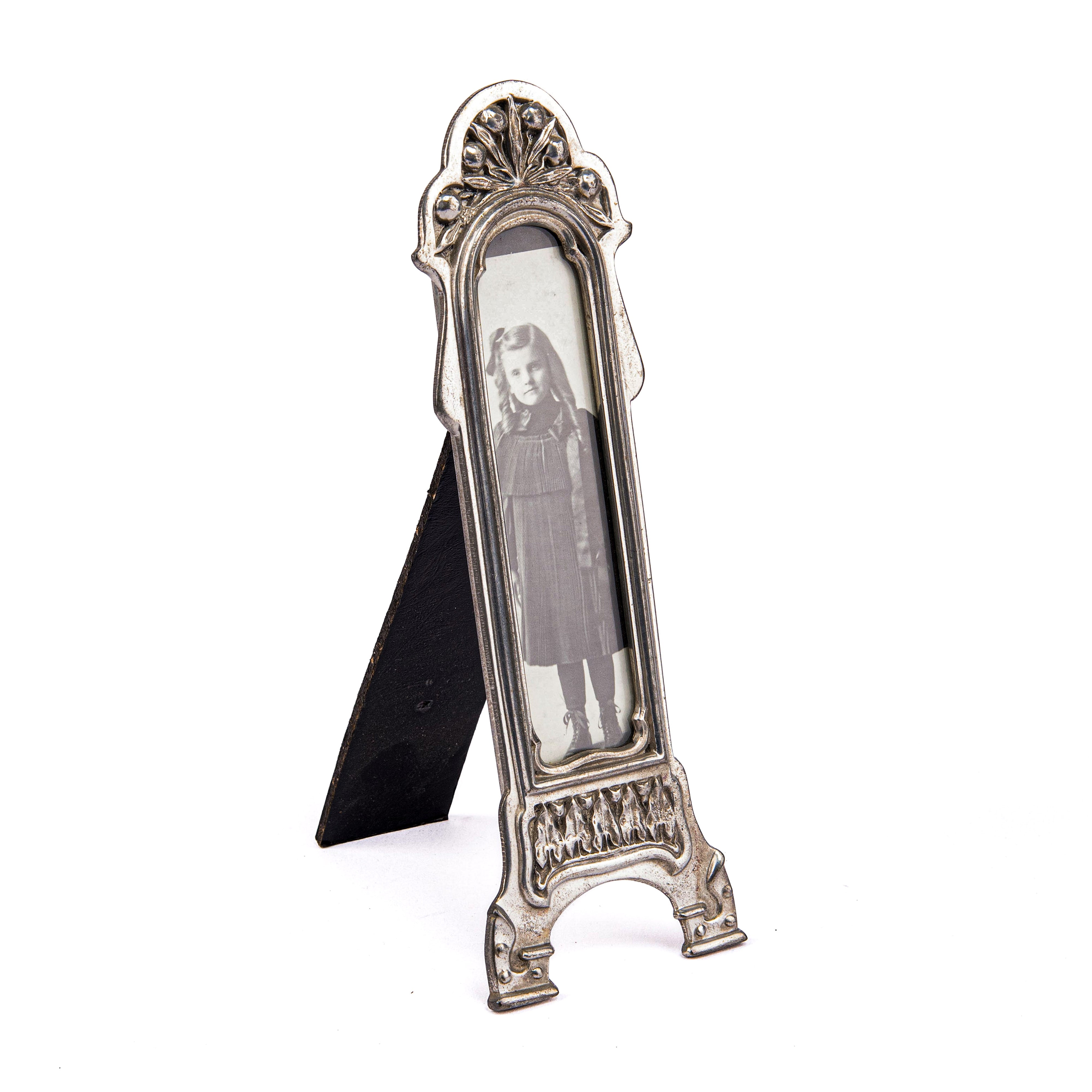 Idée Art Exclusive. Oval Picture Frame. Medium Size