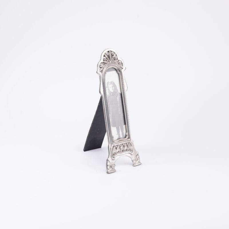 Idée Art Exclusive. Oval Picture Frame. Medium Size