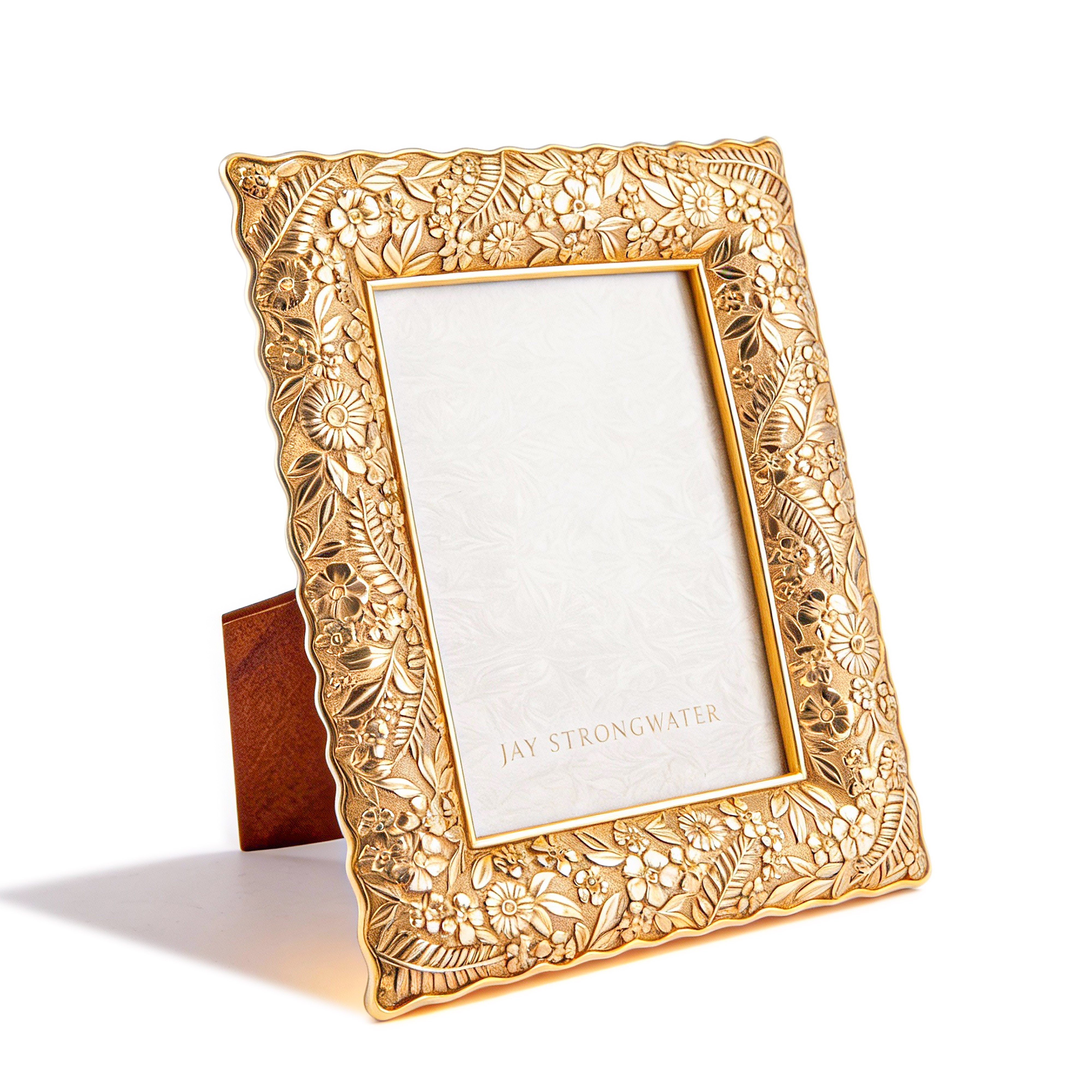 Jay Strongwater. Katerina Ruffle Edge Floral Frame -
Square Shape and Gilded
