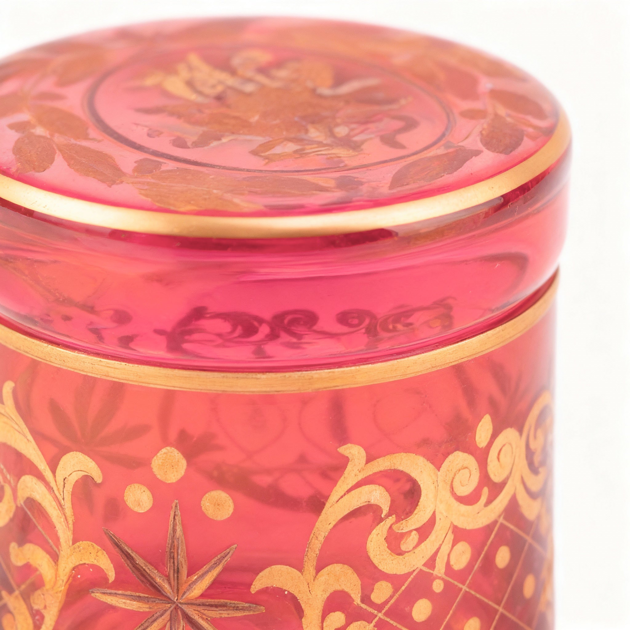 Griffe Montenapoleone. Red Crystal Vessel.