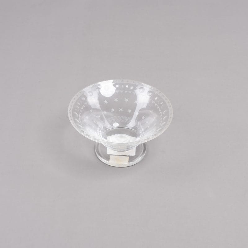 Artel. Crystal Dessert Bowl in Stars Pattern