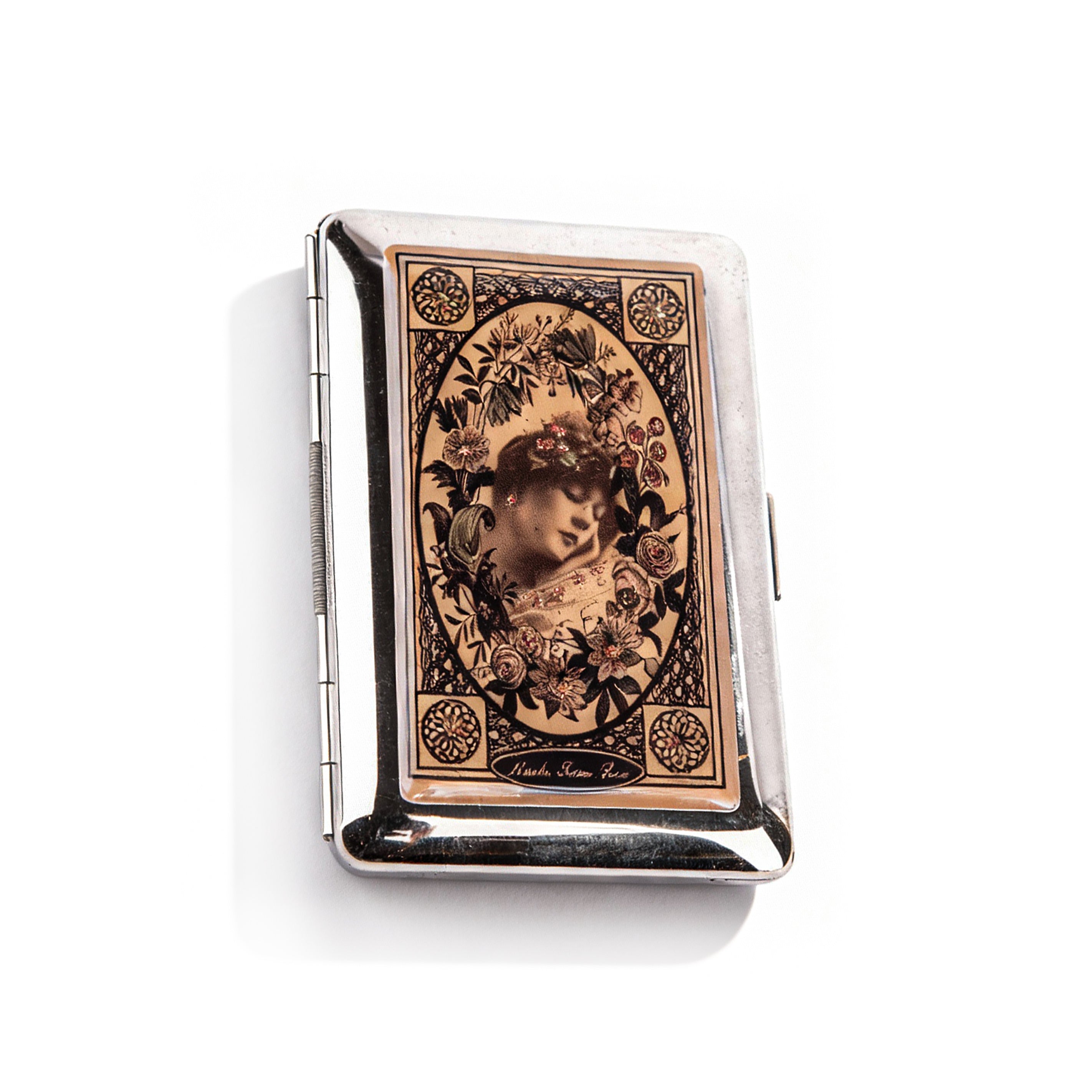 Natasha Farina Paris. Card Holder with Vintage Lady Design