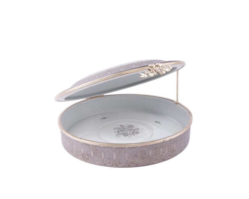 Porcelaine Carpenet. Porcelain Box Platinum Inlay. Large size