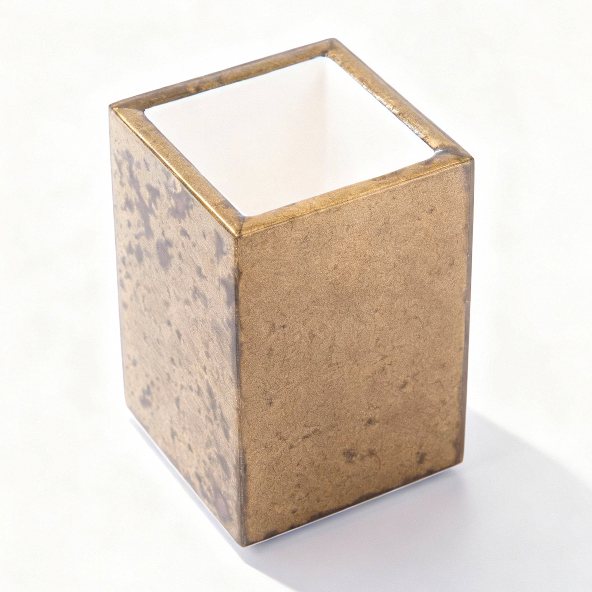 Pacific Connections. Bronze Toothbrush Holder