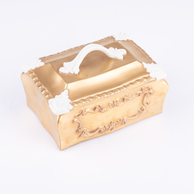 Villari. Souvenir Box With A Handle. Small Size