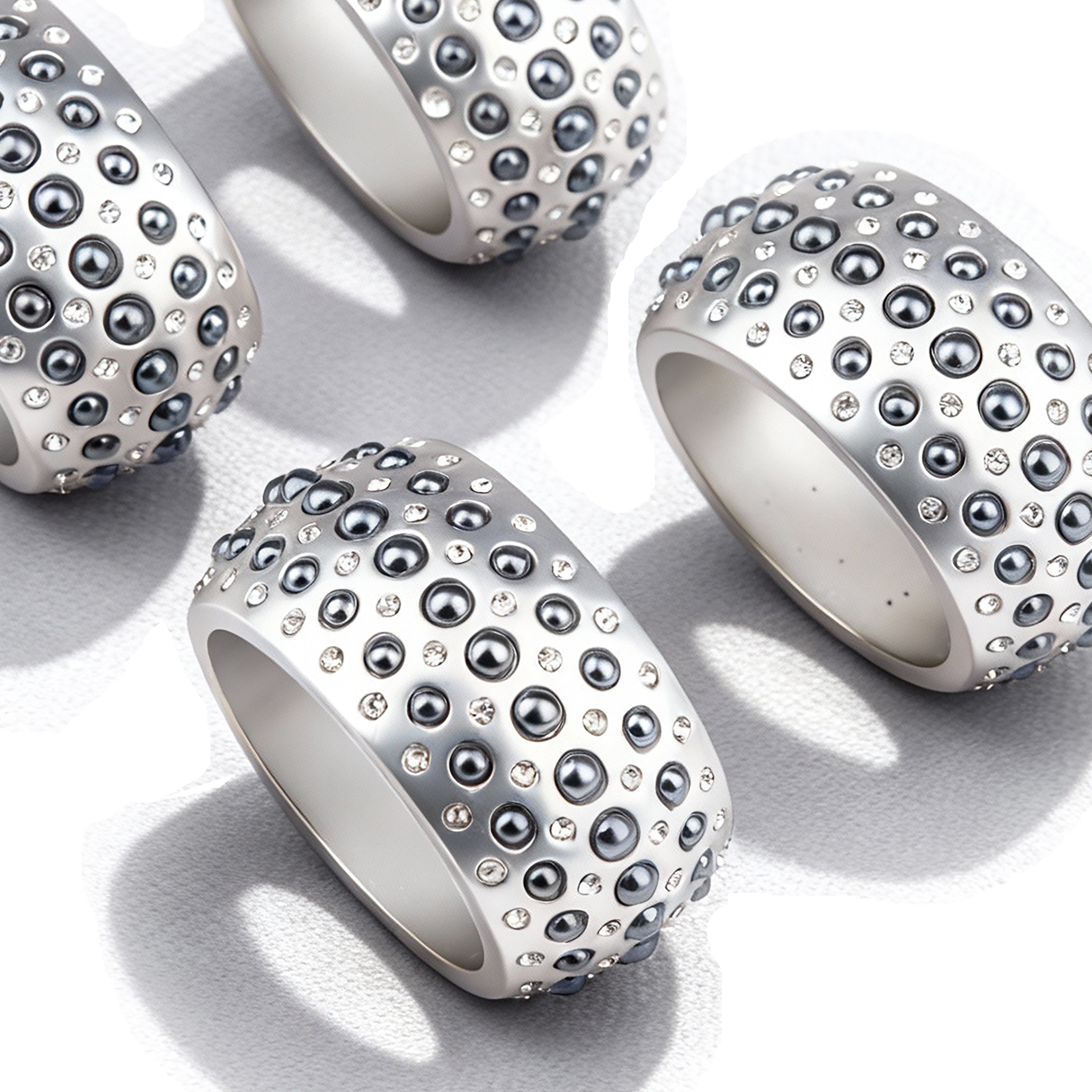 L'Objet. Set of 4 Silver Napkin Rings with Swarovski