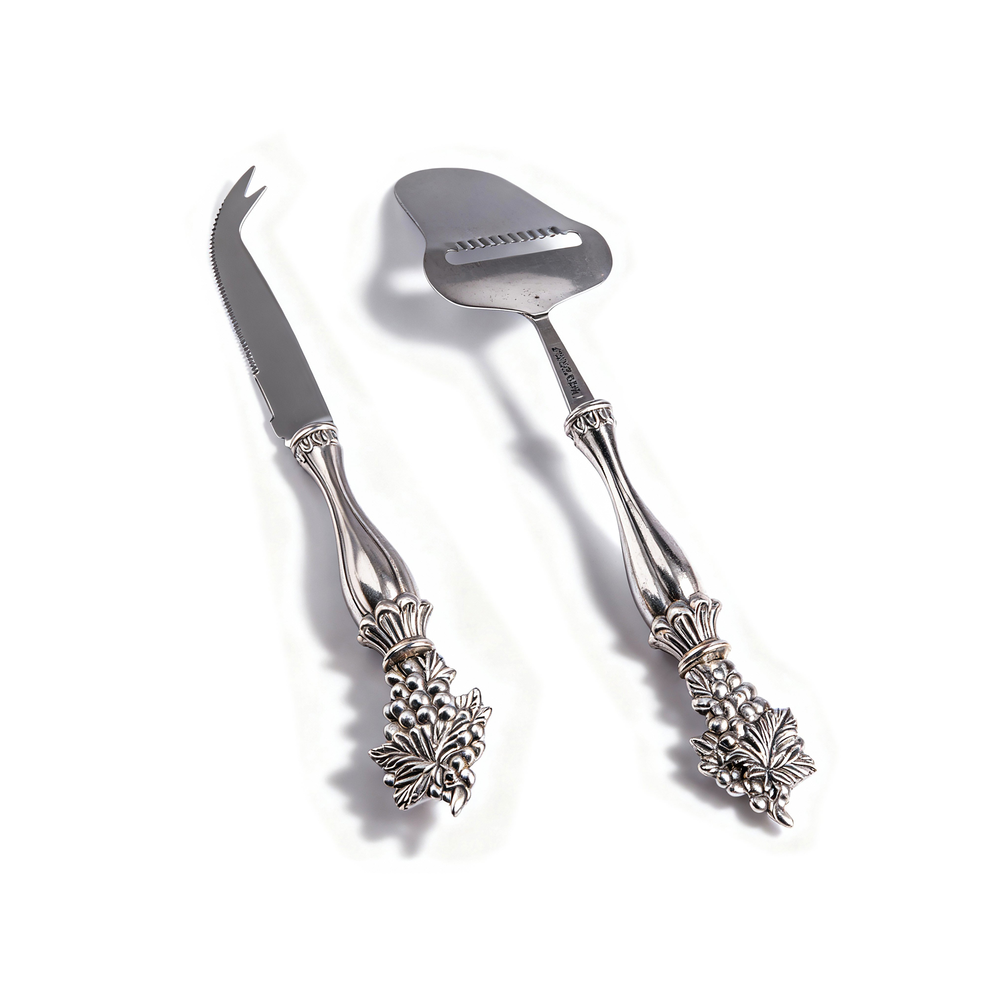 Welforth. A Set of 2 Cheese/Dessert Knives Engraved in Grapes Design