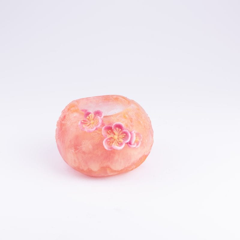 Liuligongfang Glass. Crystal Figurine Designed with Flowers. Small size