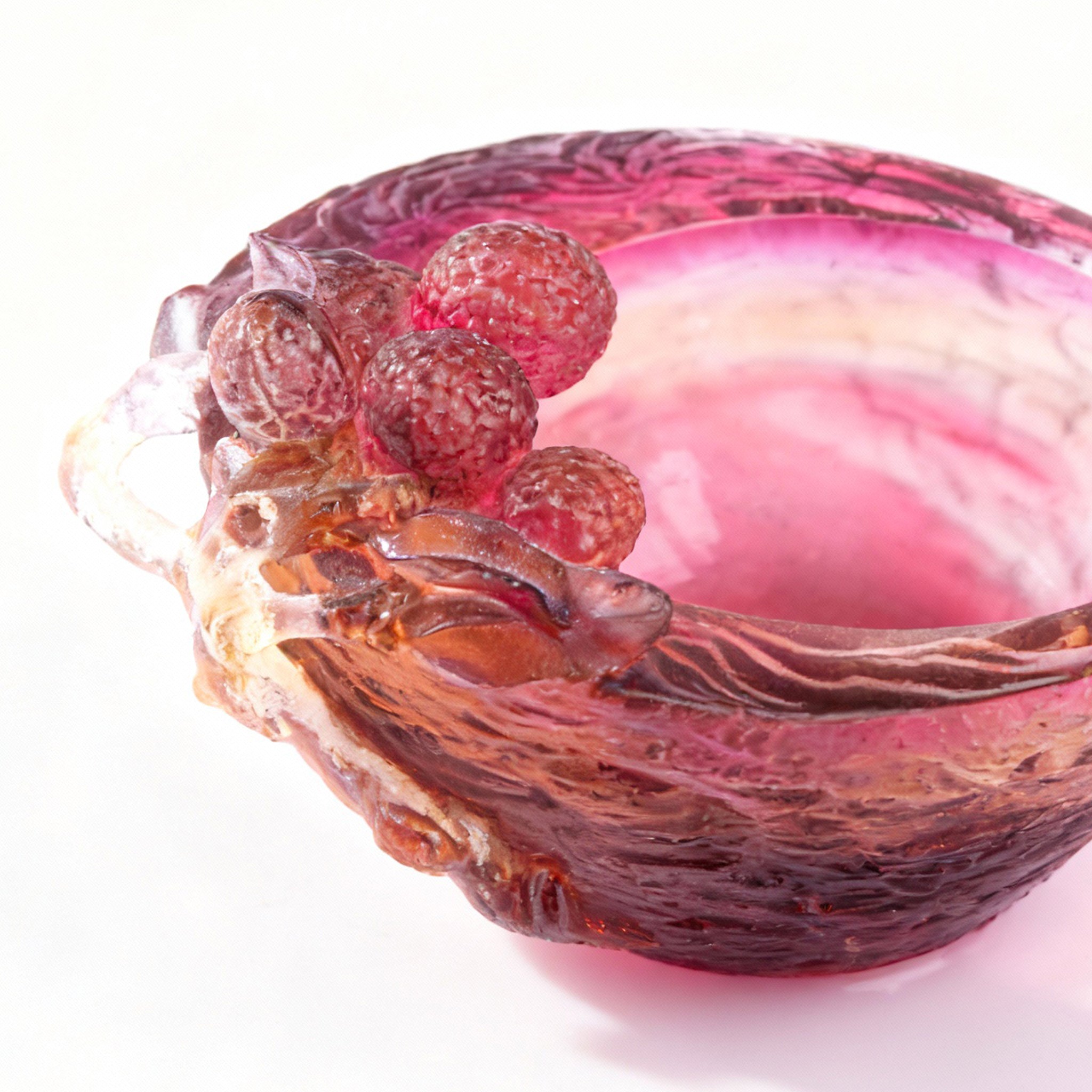 Liuligongfang Glass. Crystal Figurine Designed with Berries. Small Size