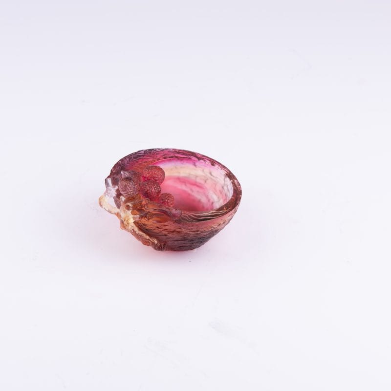 Liuligongfang Glass. Crystal Figurine Designed with Berries. Small Size