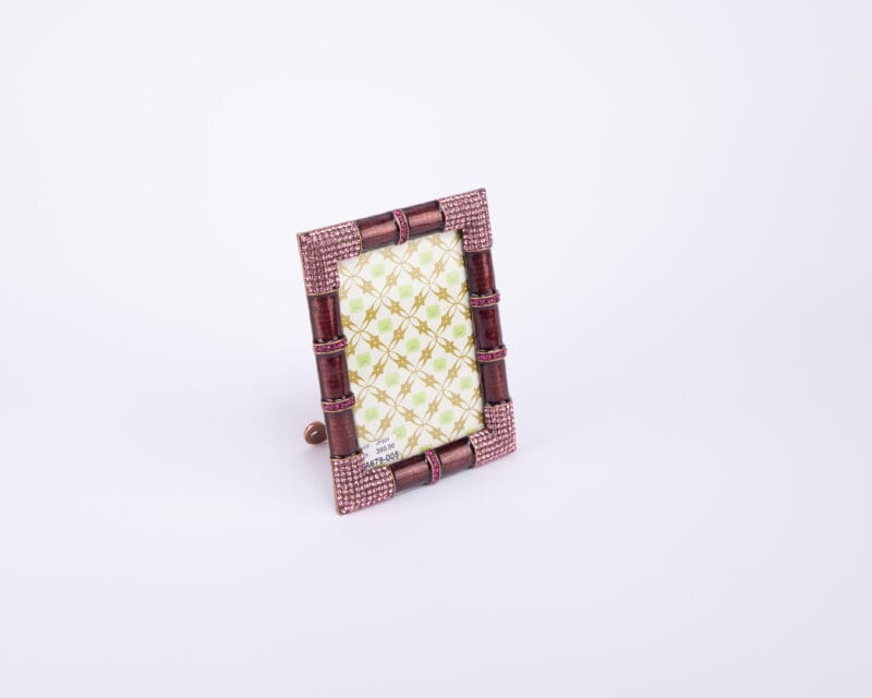 إطار صور خمري اللون مرصع بالكريستال من إيكولو. صغير الحجم