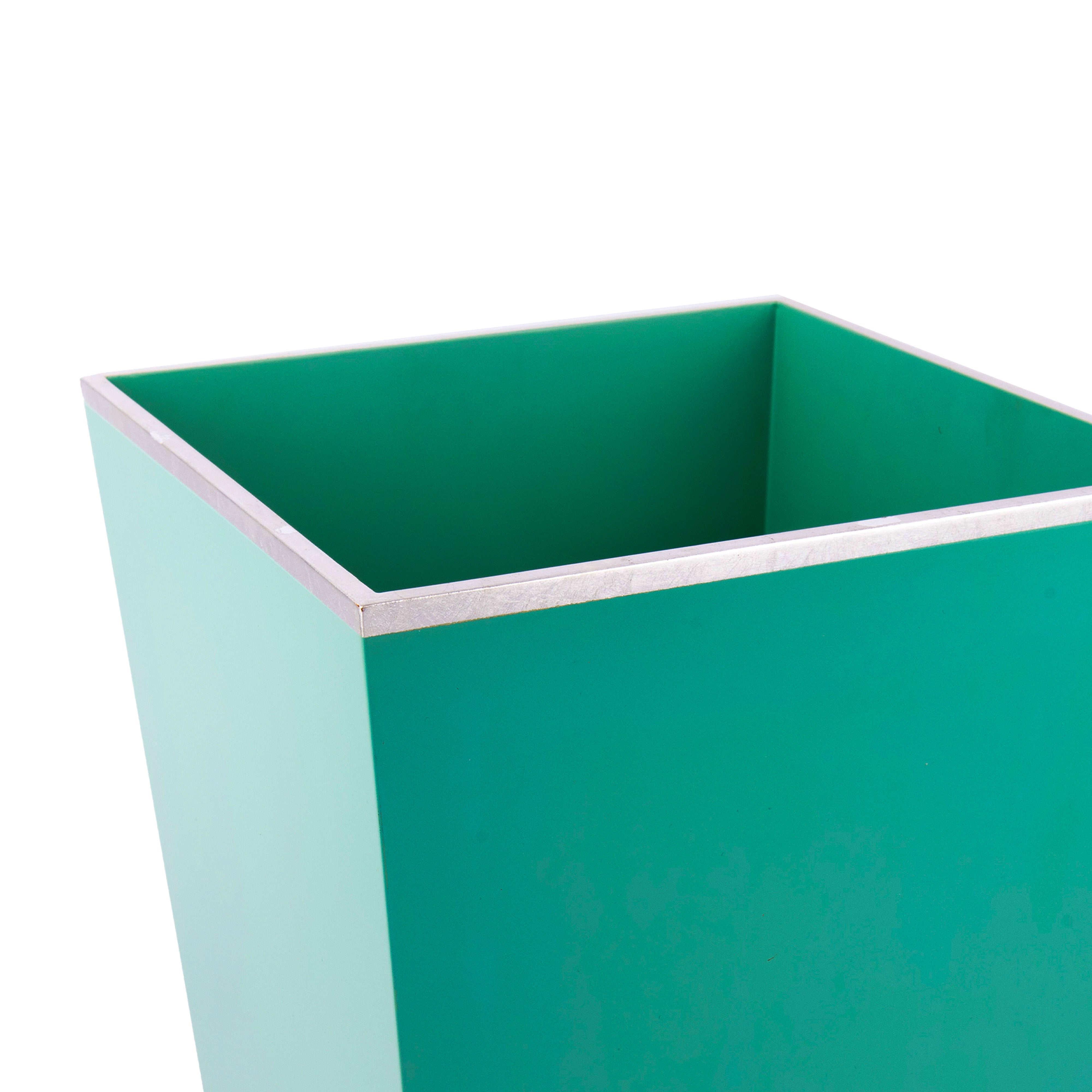 Villa & House New York (Originally Bungalow 5). A Set of Tiffany Blue Tissue Box & Wastebasket