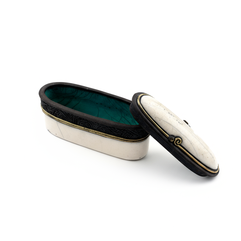 Idée Art Exclusive. Porcelain Box with Roman Design.