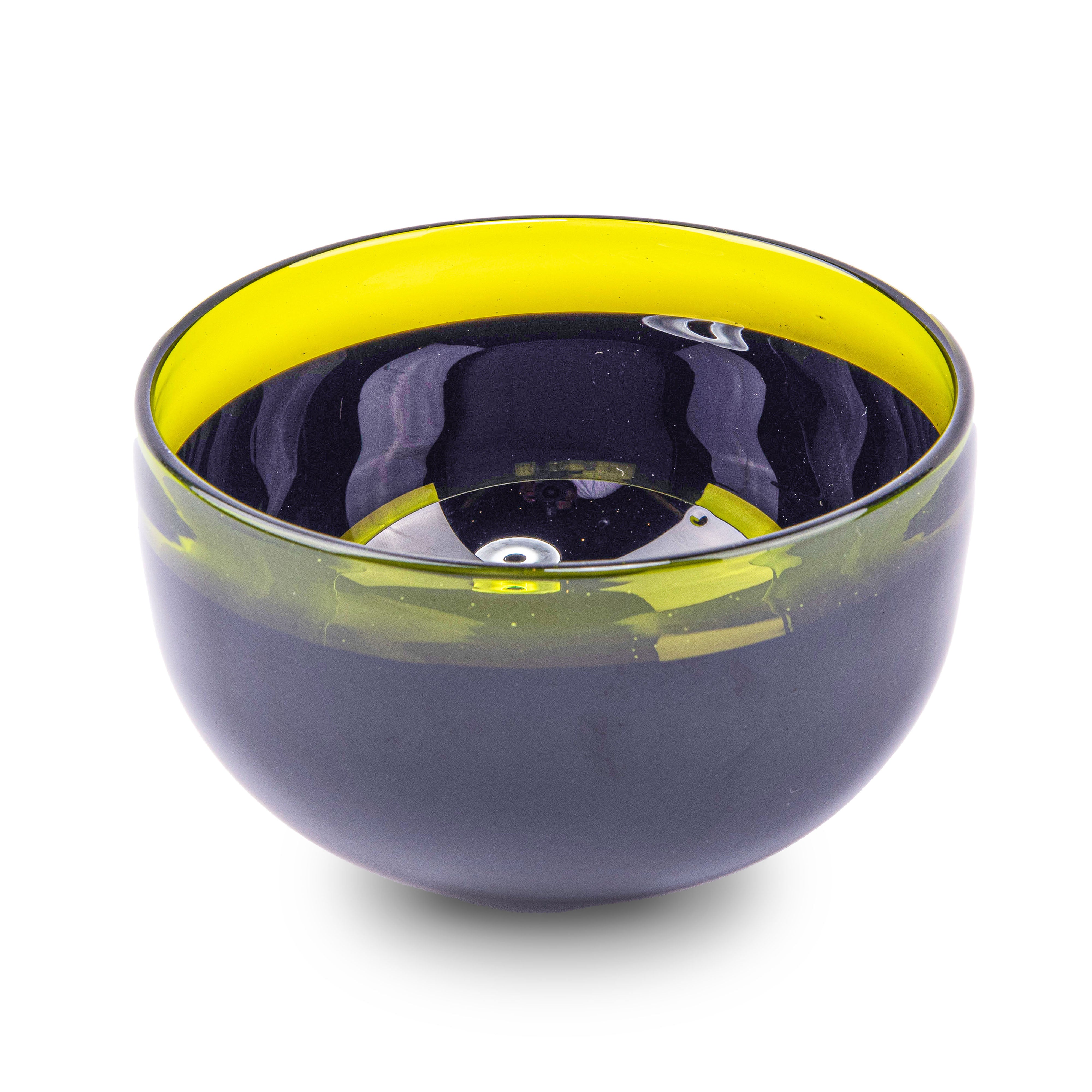 Idée Art Exclusive. Green Glass Decorative Bowl. Small Size