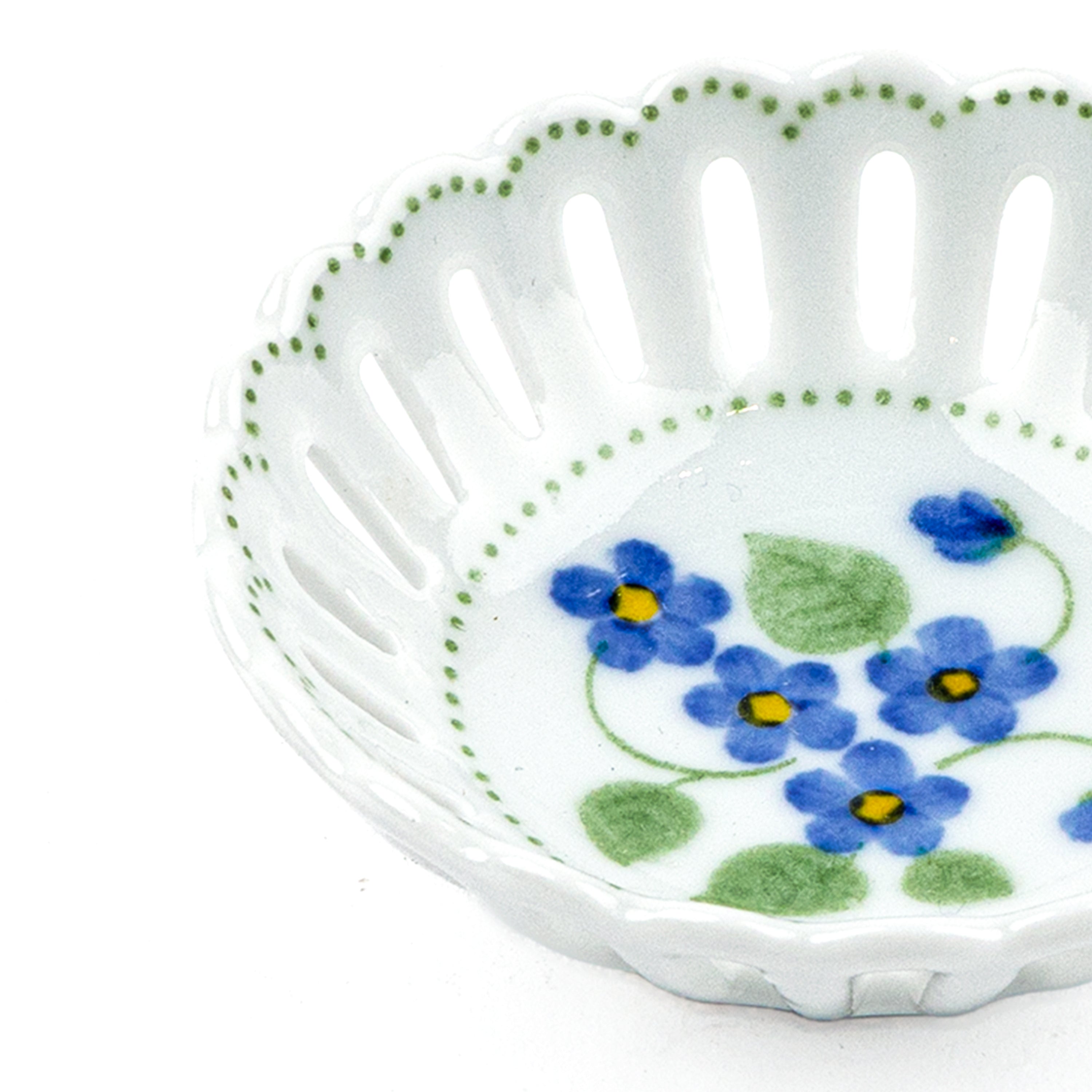 Idée Art Exclusive. Round Porcelain Decorative Plate with Blue flower Illustration. Extra Small Size