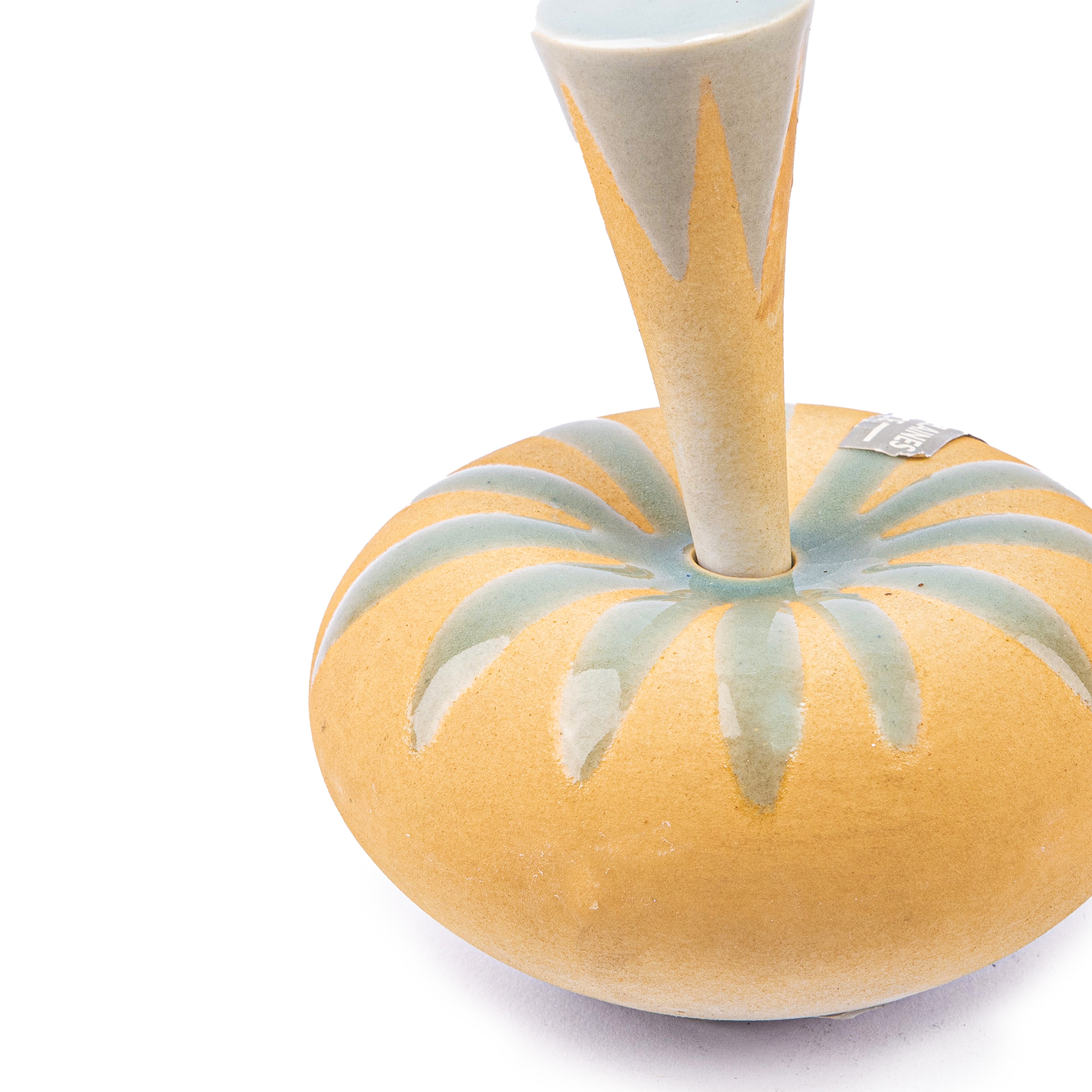 Idée Art Exclusive. Porcelain Perfume Bottle Vintage Design. 125 ml