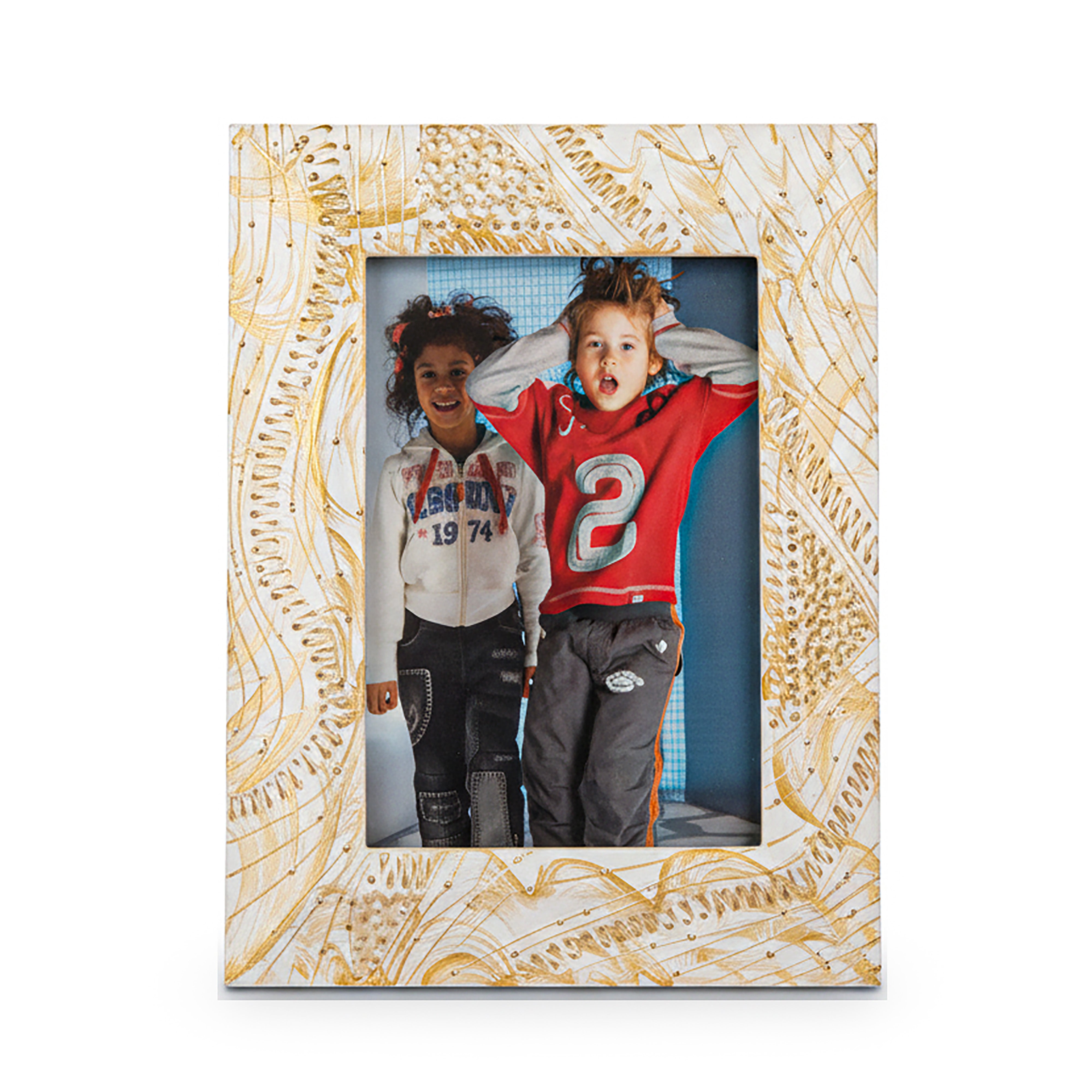 Idée Art Exclusive. White and Beige Wooden Picture Frame. Medium Size