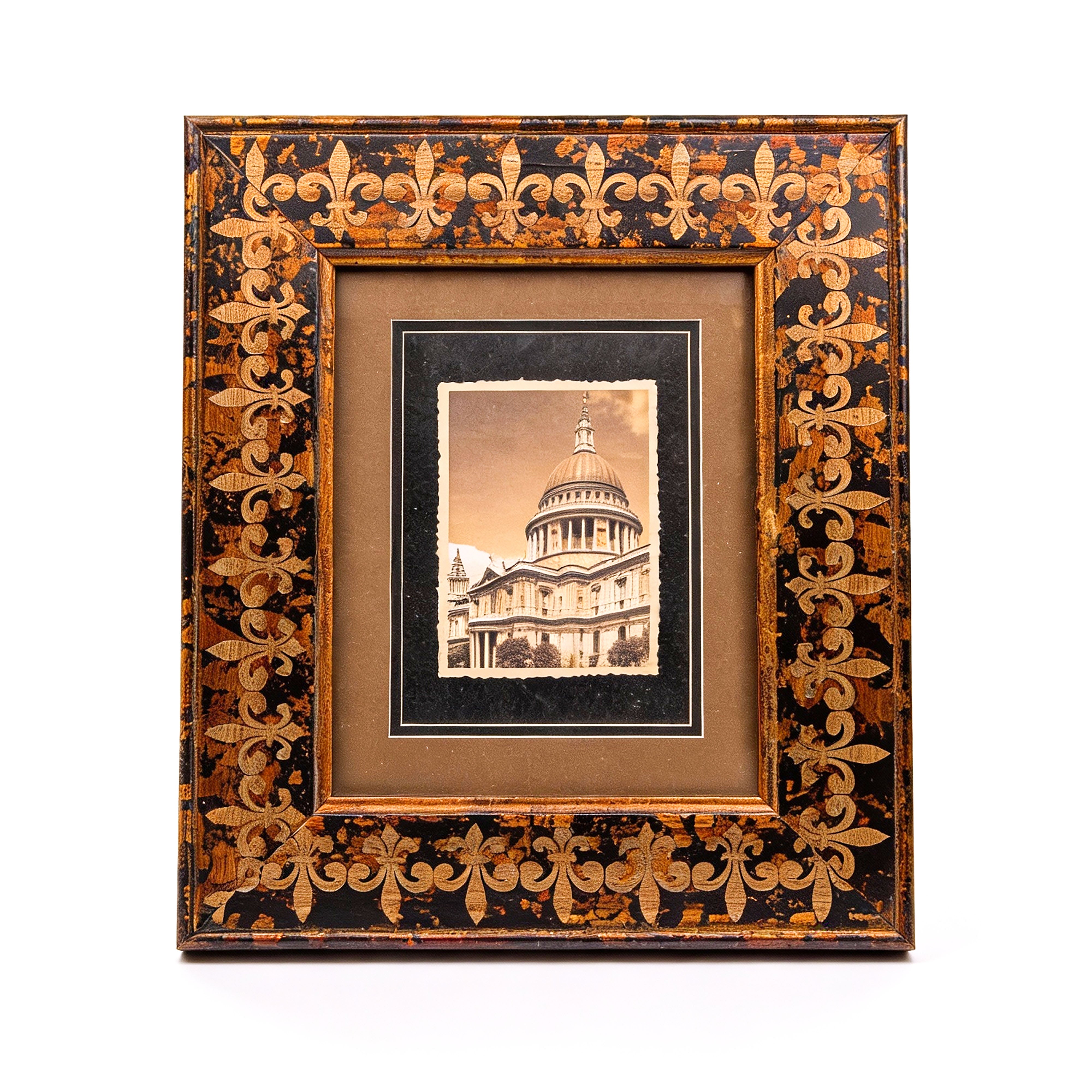 Idée Art Exclusive. Square Shaped Picture Frame with Hand Carved Design. Large Size