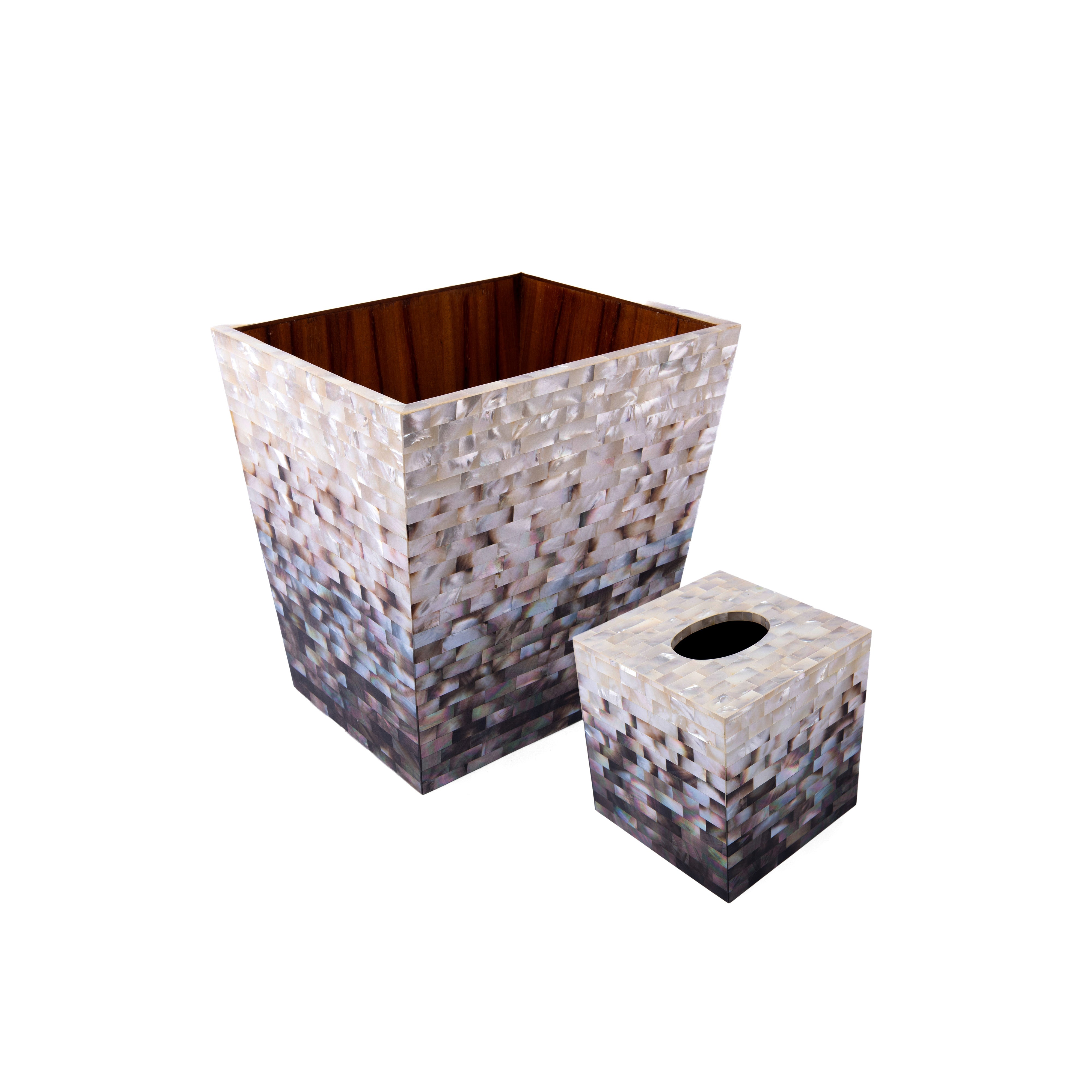 Oggetti. A Set Seashell Tissue Box & Wastebasket