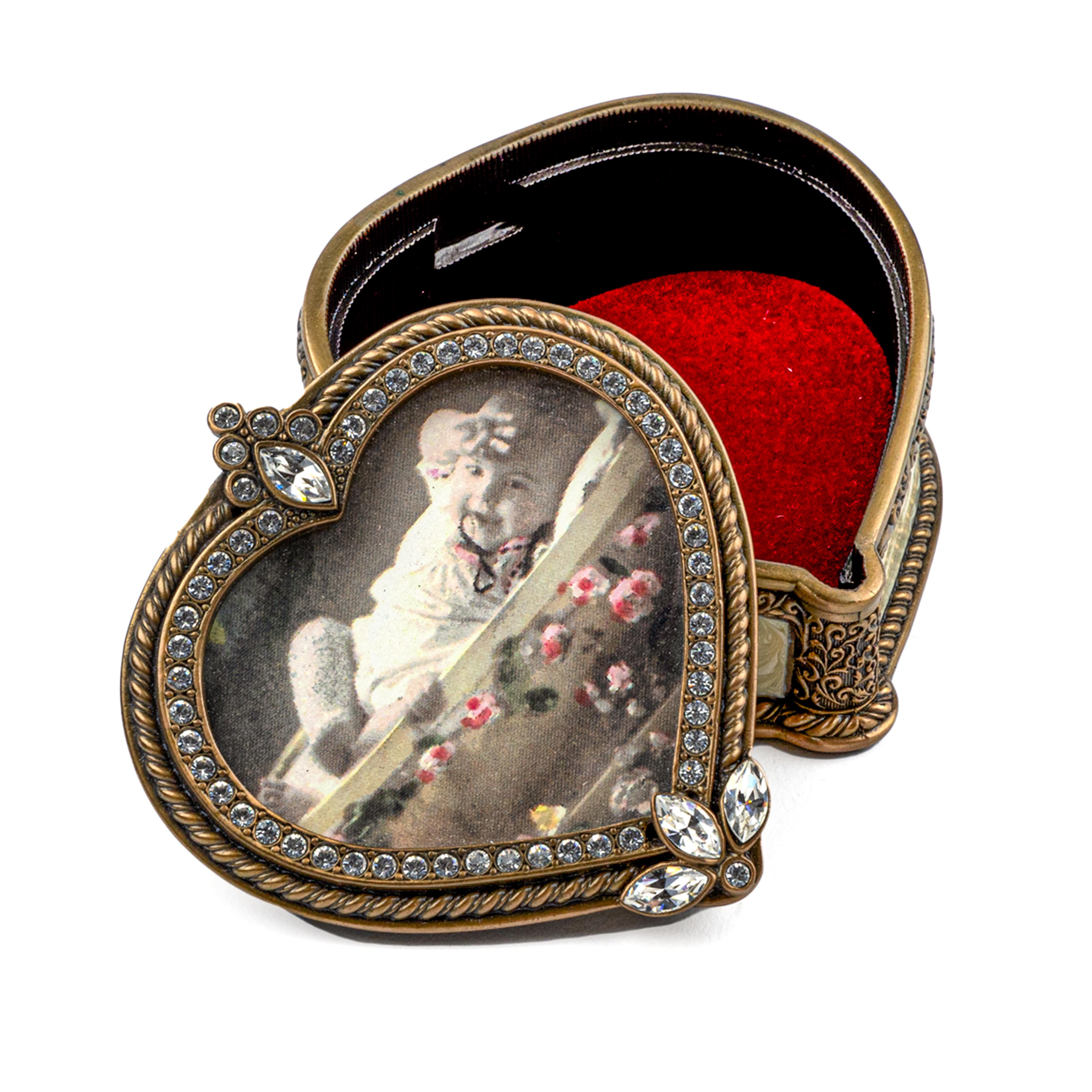 Edgar Berebi. Serenade Heart Frame Box Studded with Swarovski