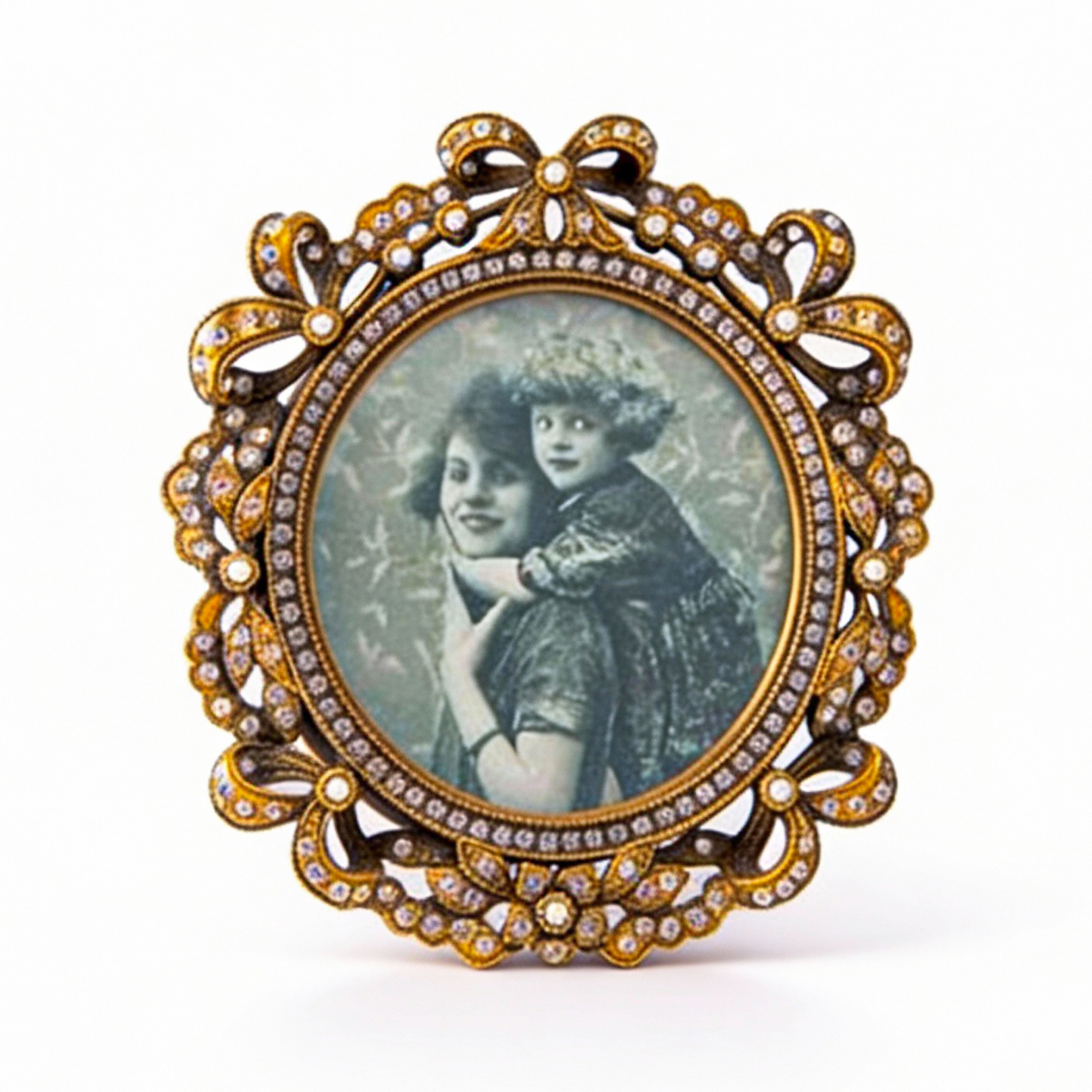 Edgar Berebi. Lux Round Gilded Picture Frame