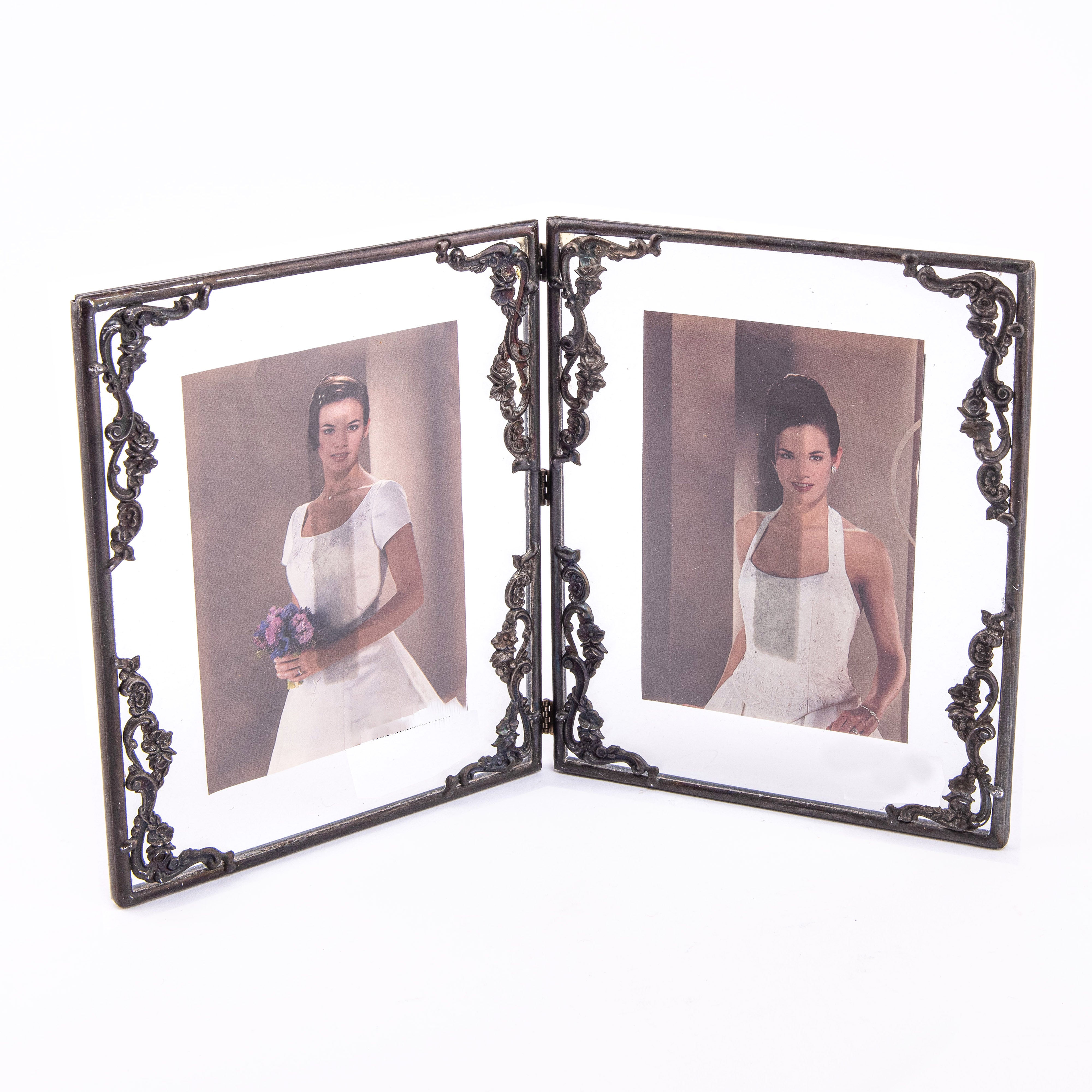 The Glasserie. Black Dual Picture Frame. Medium Size