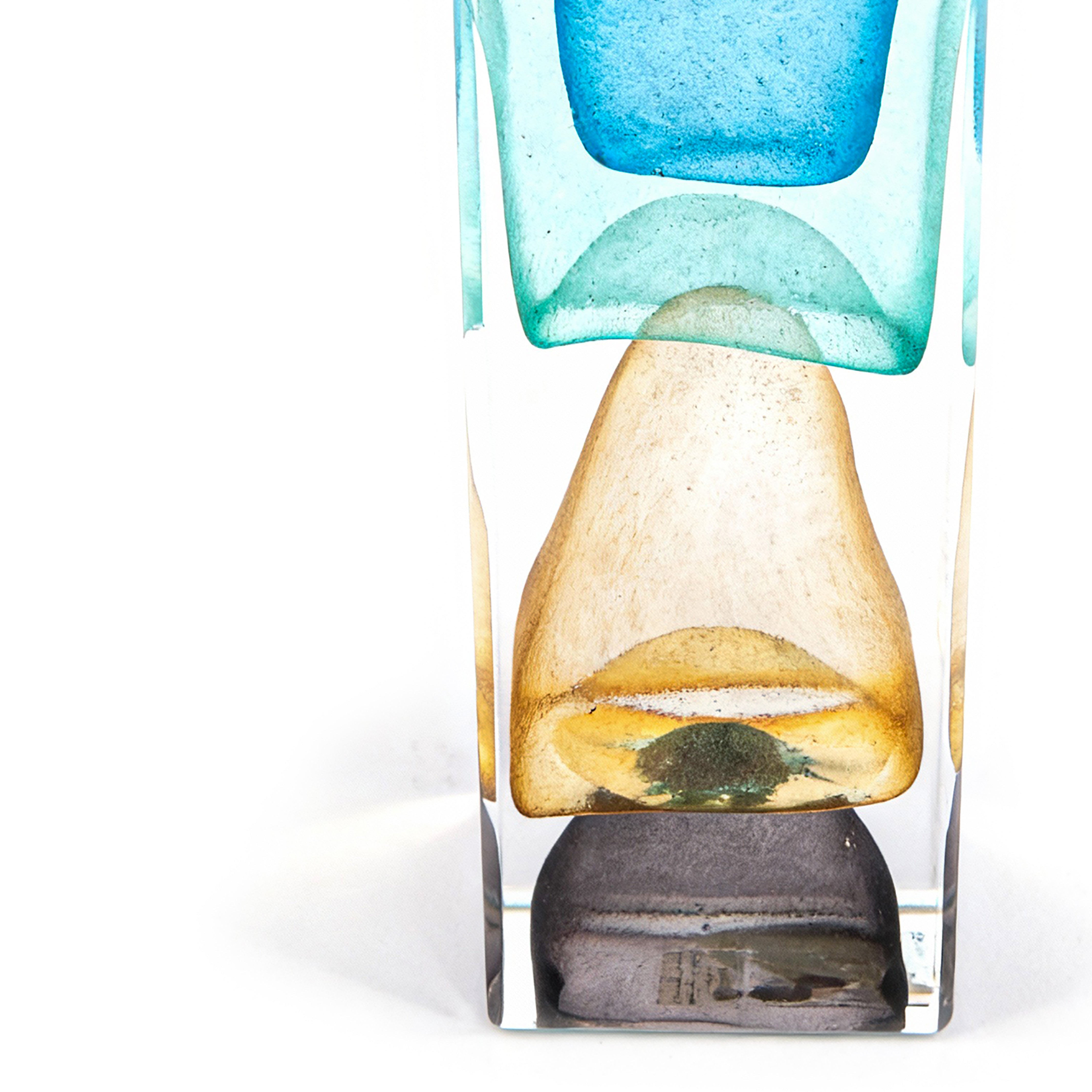 Global Views. Dew Drop Grey. Small Size