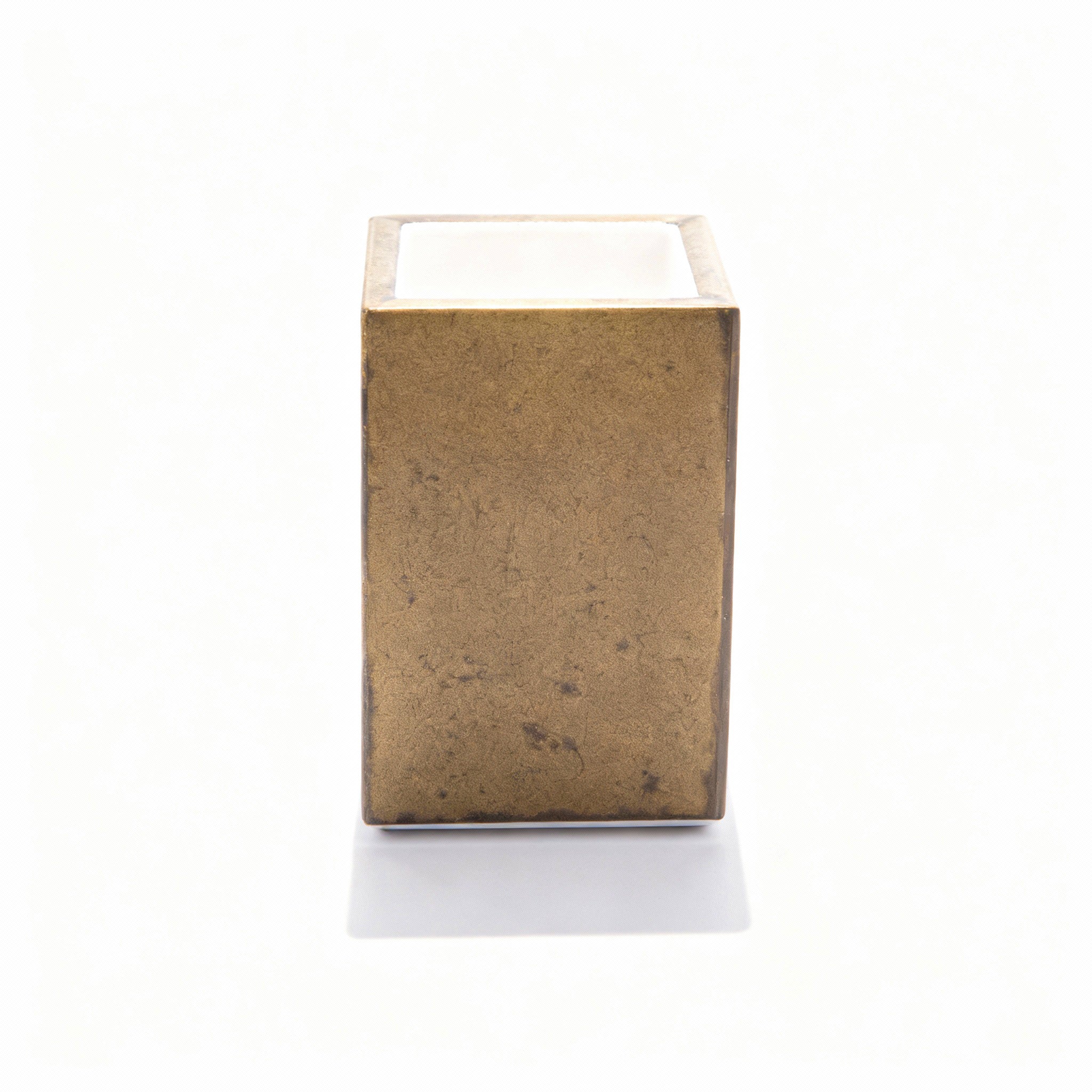 Pacific Connections. Bronze Toothbrush Holder