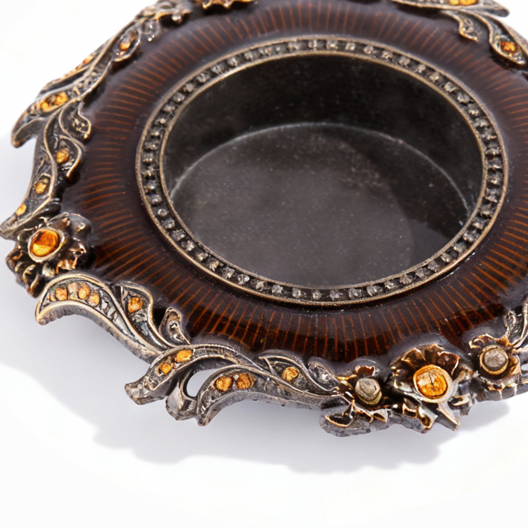 Welforth. Bronze Candle Holder. Small Size