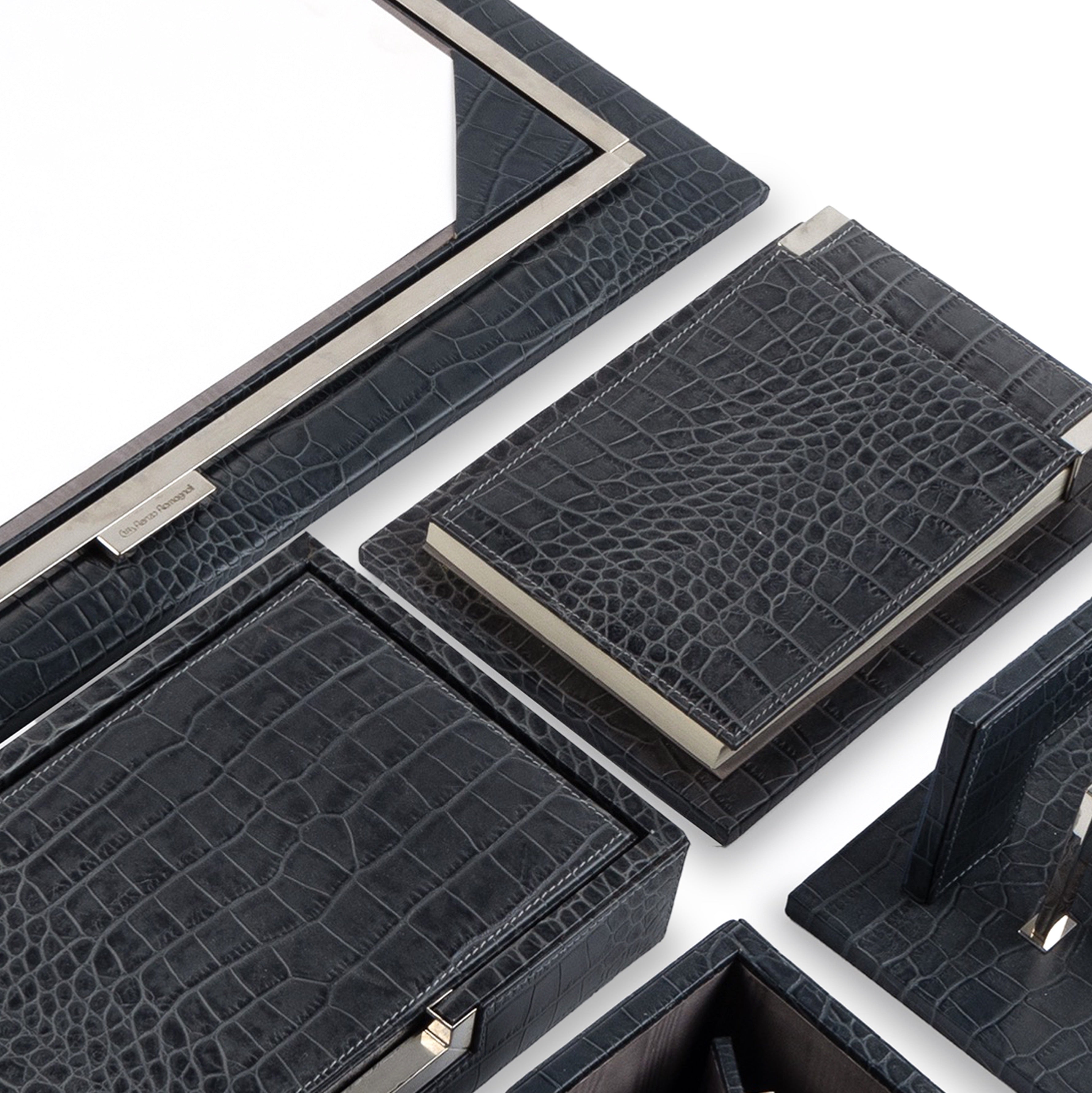 Renzo Romagnoli. Black Leather Desk Set. 7 Pieces