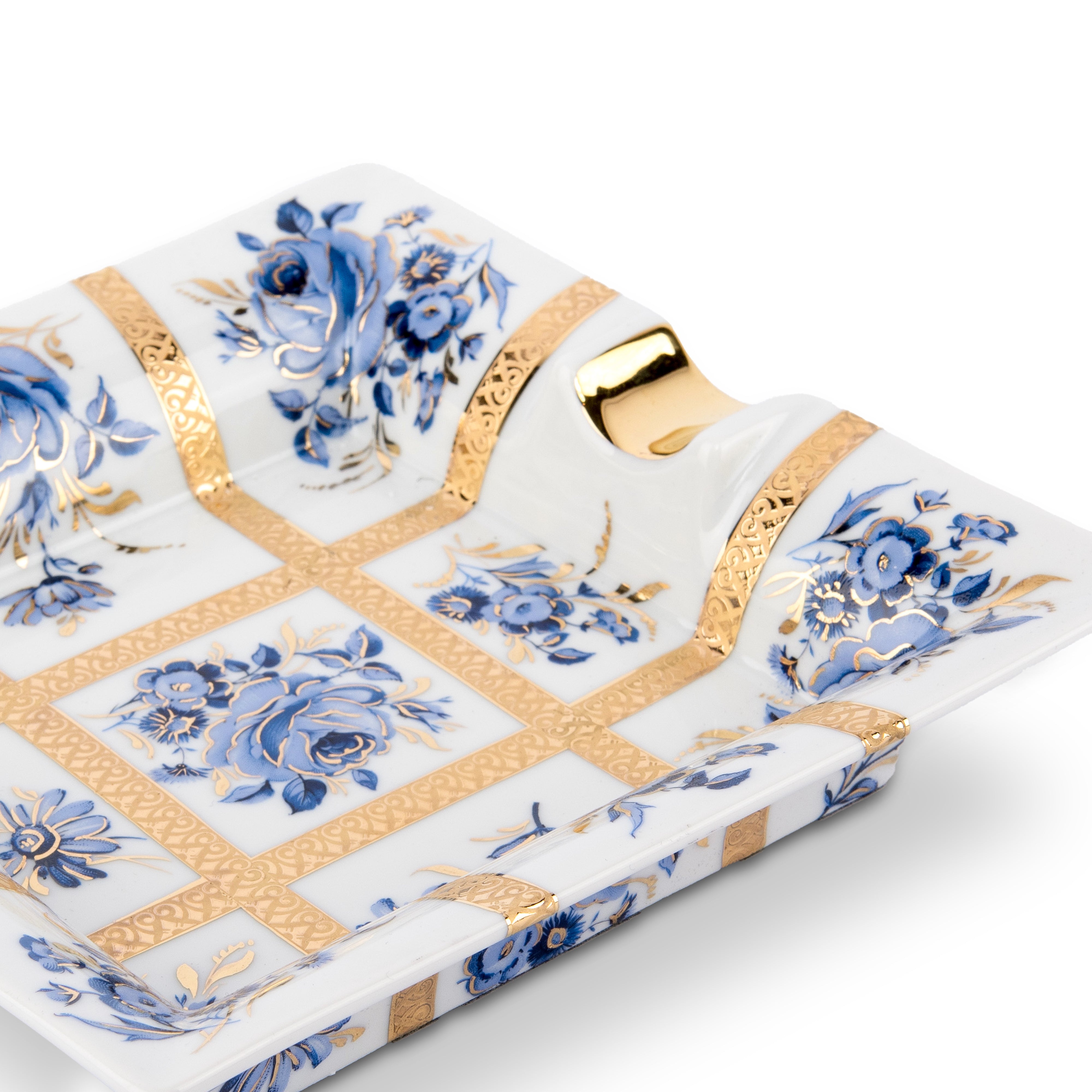 Mangani 1958. Small Floral Porcelain Ashtray