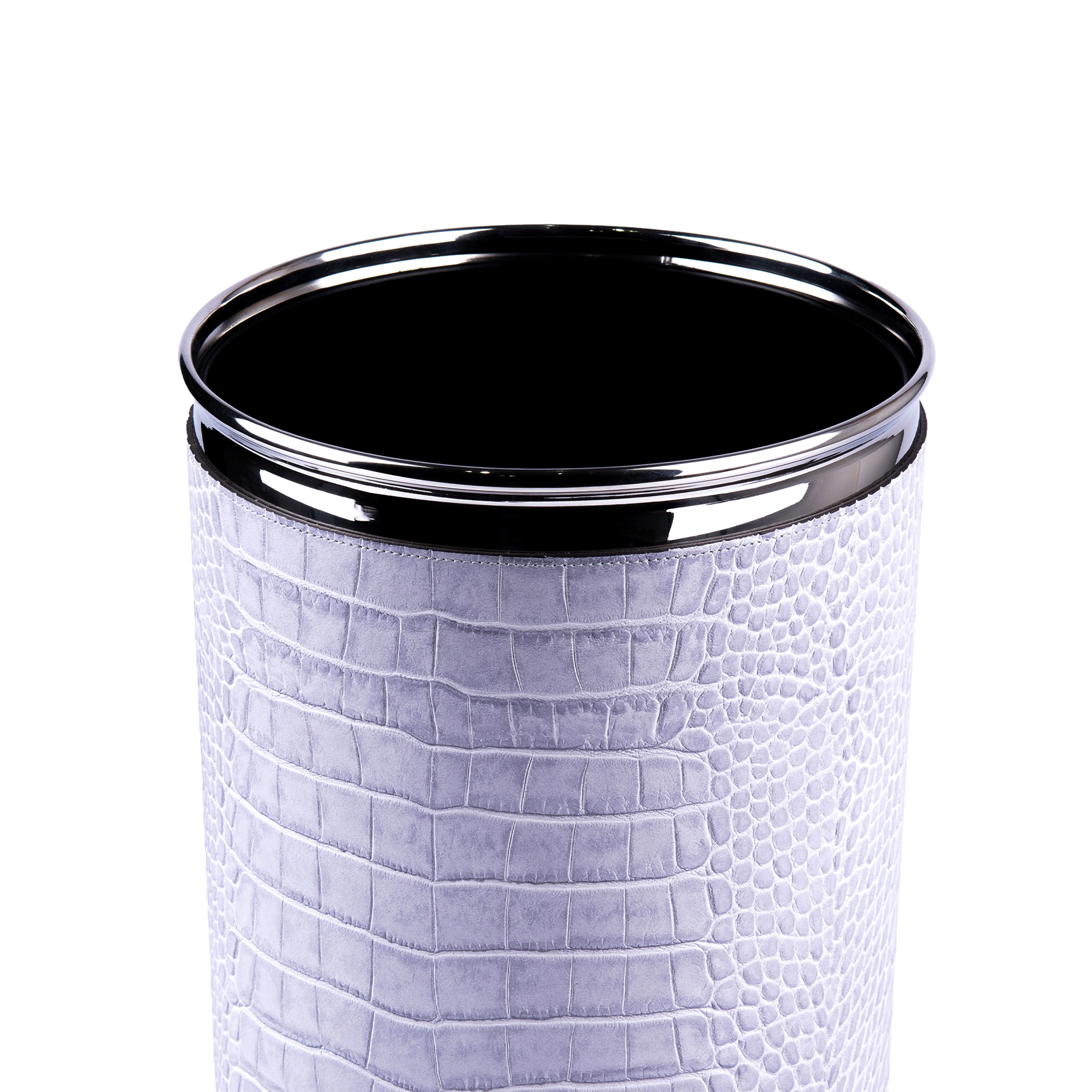 Pinetti. A Set of Grey Leather Waste Basket & Rectangular Tissue Box