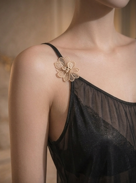 Black Gold-Lace Short Nightgown